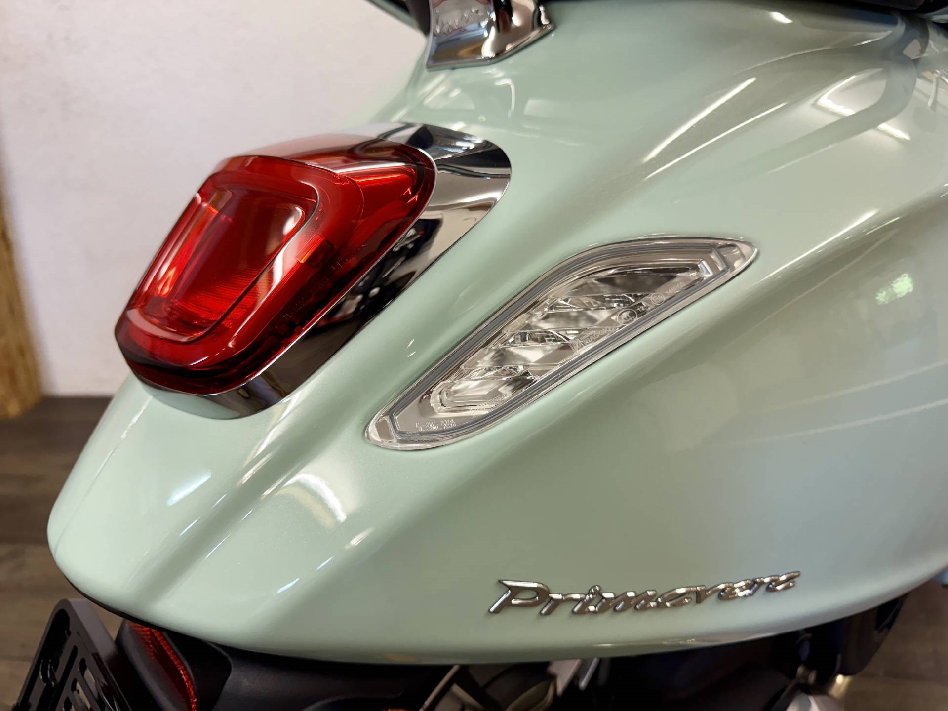 PIAGGIO Vespa Primavera 125 3V ABS-image-8
