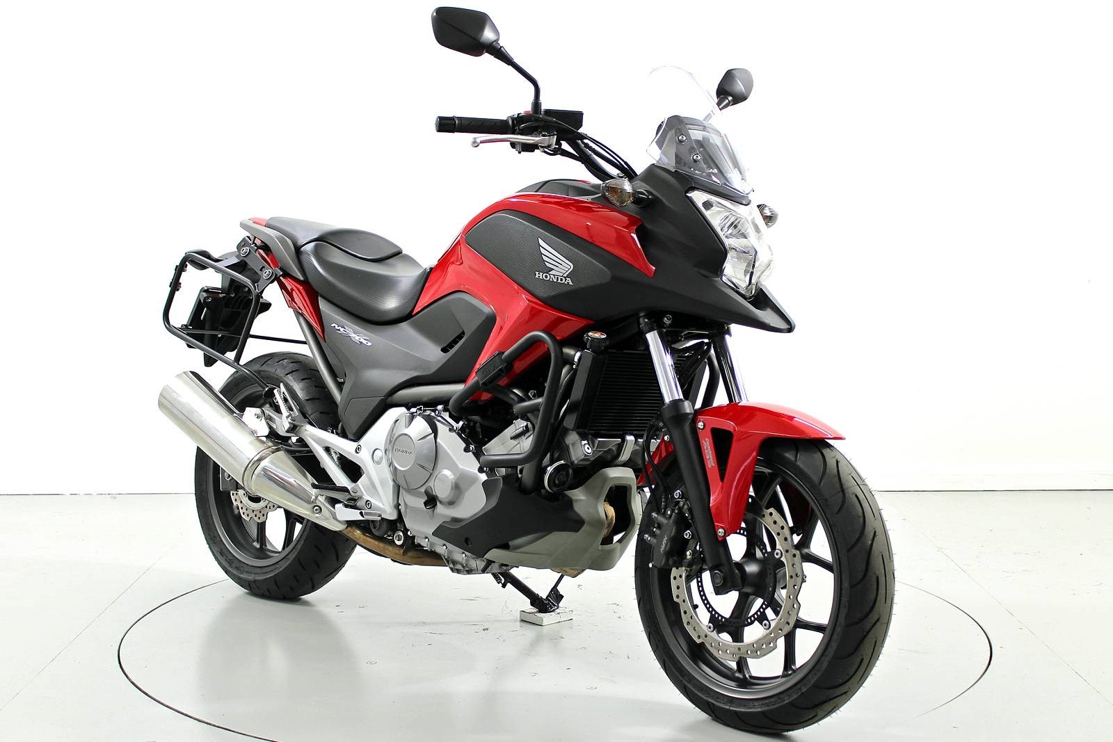 HONDA NC 700-showroom-element-1