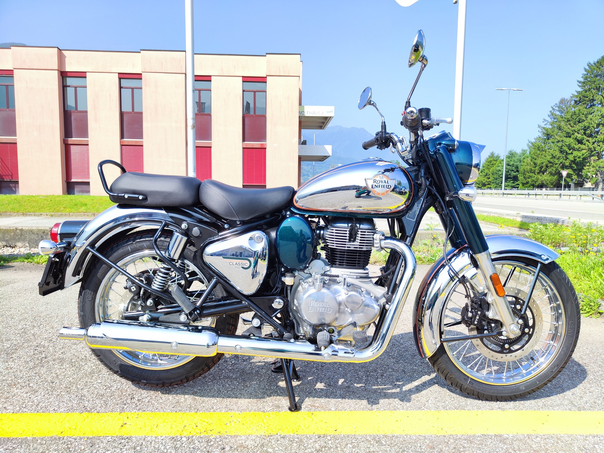 ROYAL ENFIELD Classic 350 Chrome-image-0