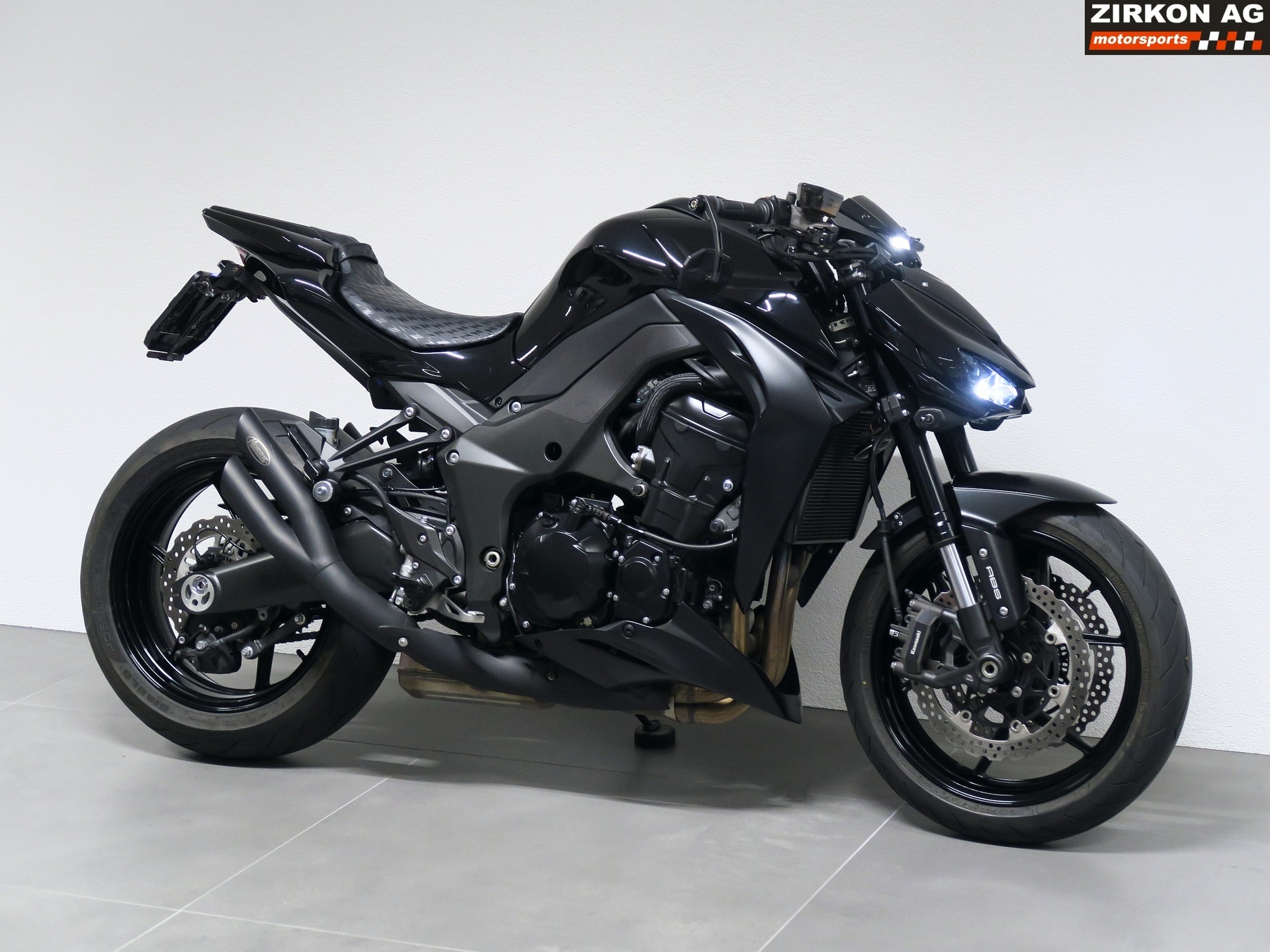 KAWASAKI Z 1000 ABS Black Beast-showroom-element-1