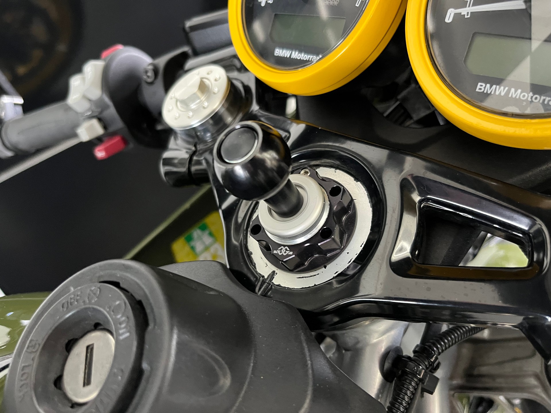 BMW R nineT Racer ABS-image-15