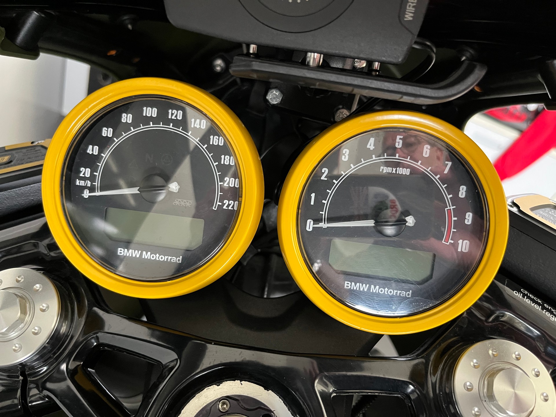 BMW R nineT Racer ABS-image-12