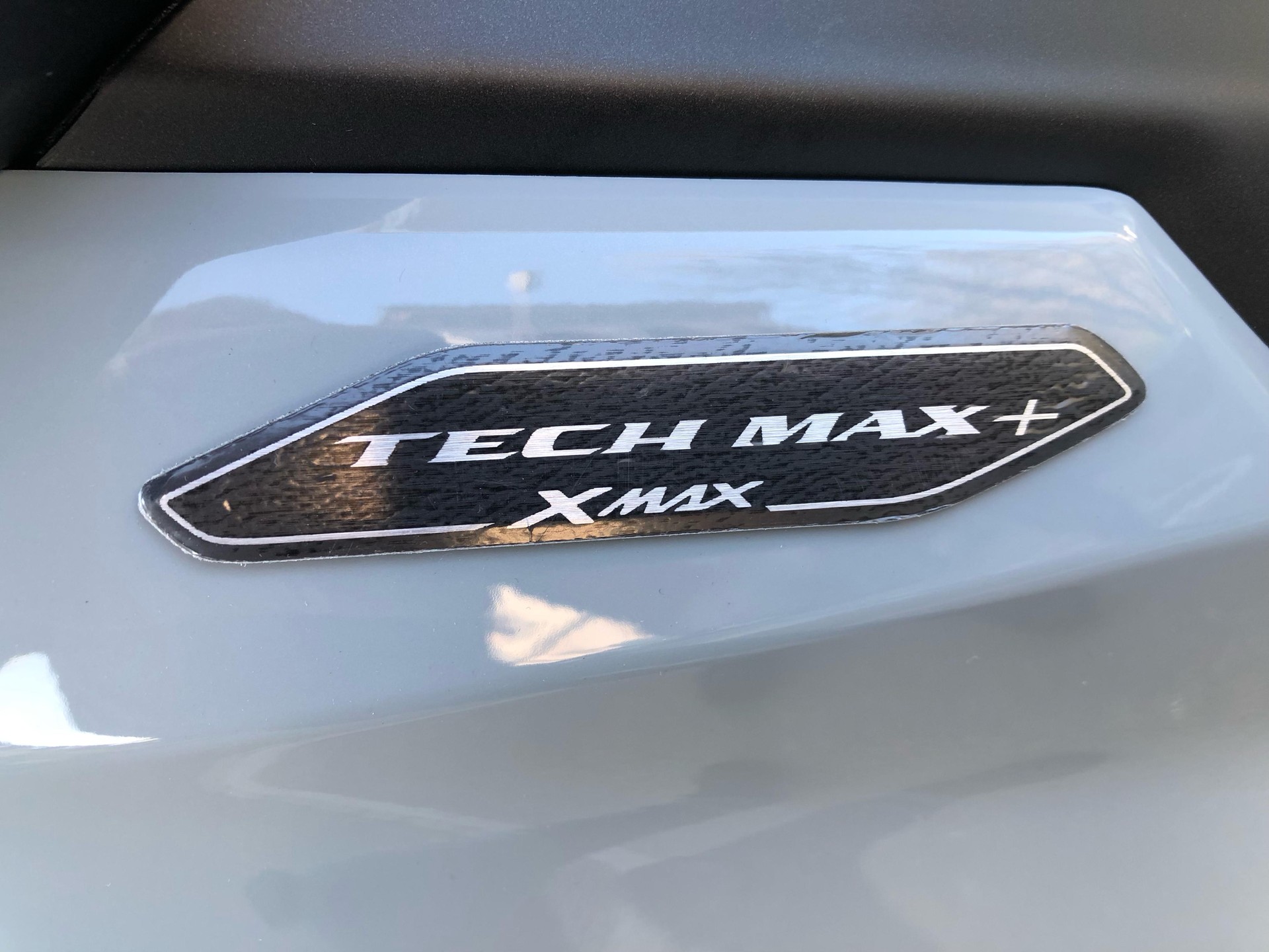 YAMAHA X-Max 300 Tech Max Plus - Modell 2025-showroom-element-3