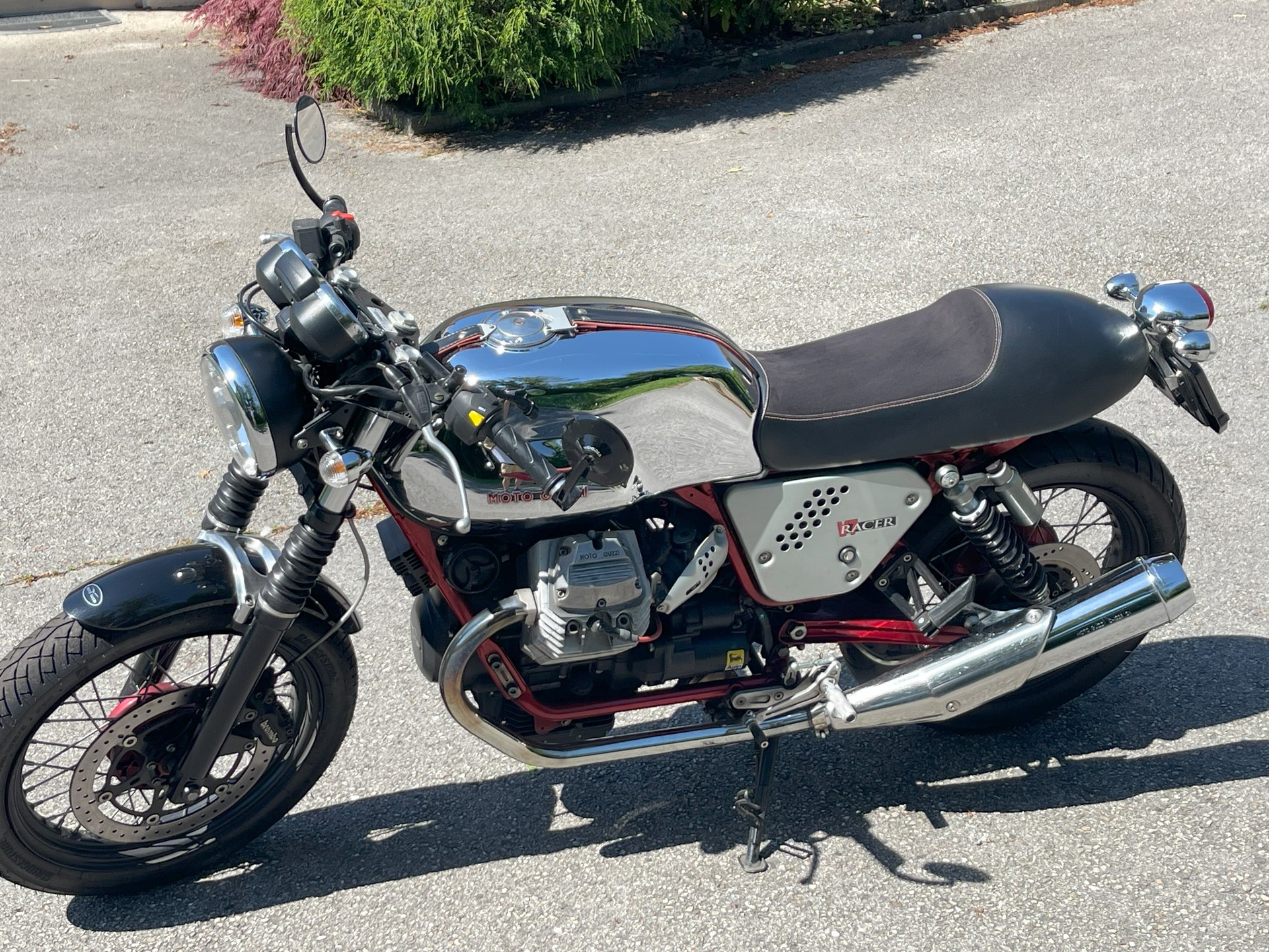 MOTO GUZZI V7 Racer-image-4