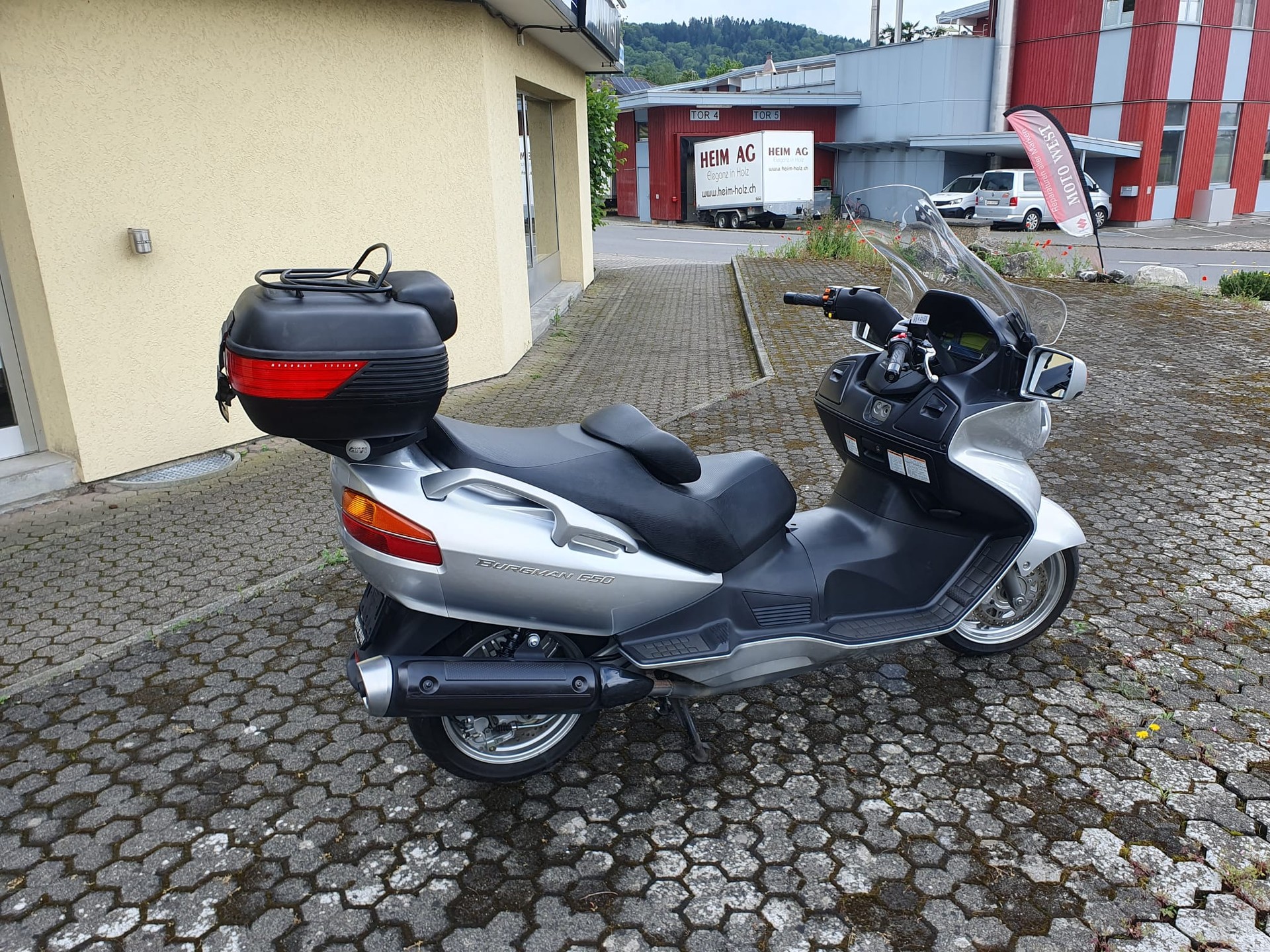 SUZUKI AN 650 K2/K3/K4 Burgman-image-2