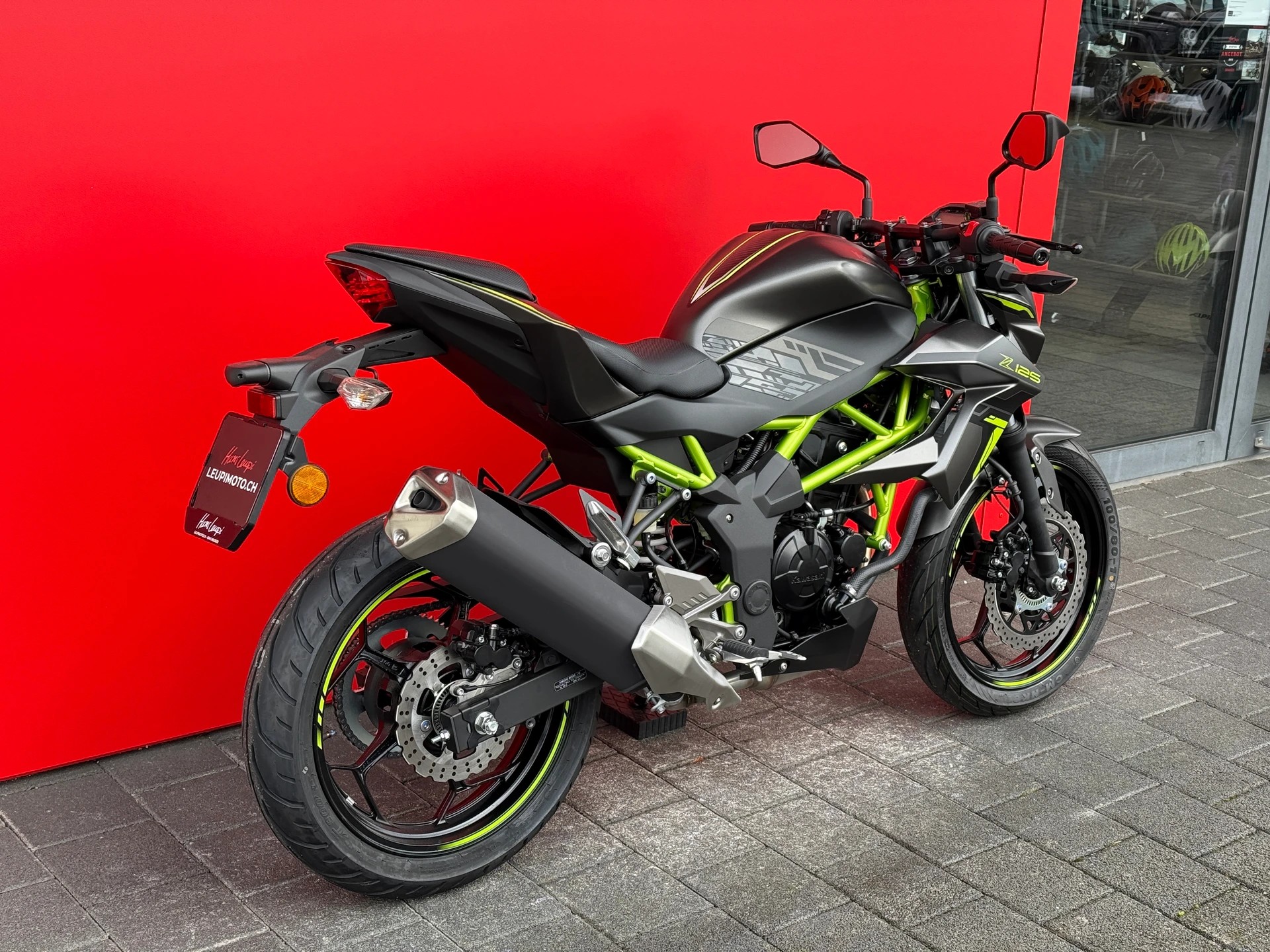 KAWASAKI Z 125-image-10