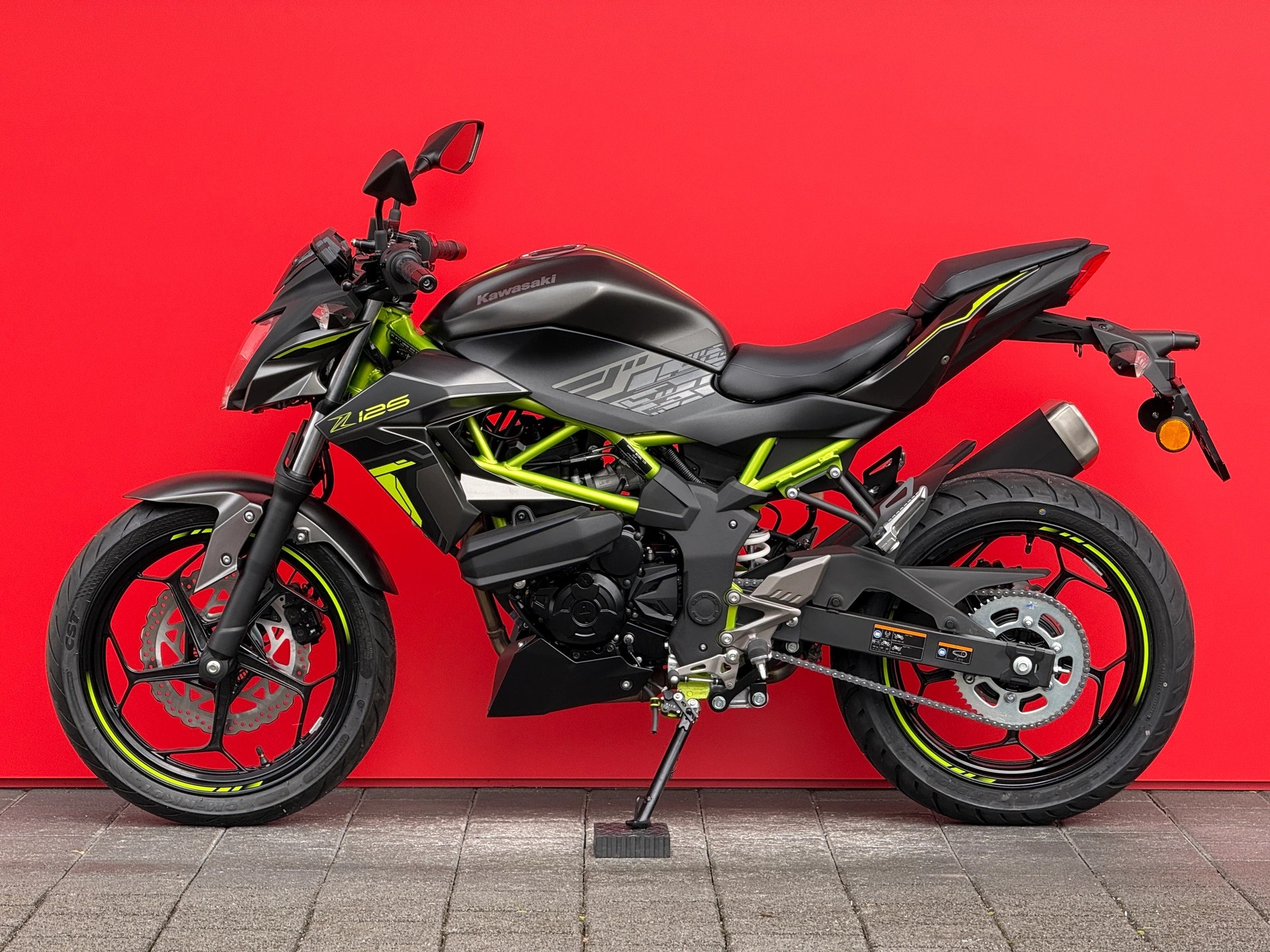 KAWASAKI Z 125-showroom-element-1