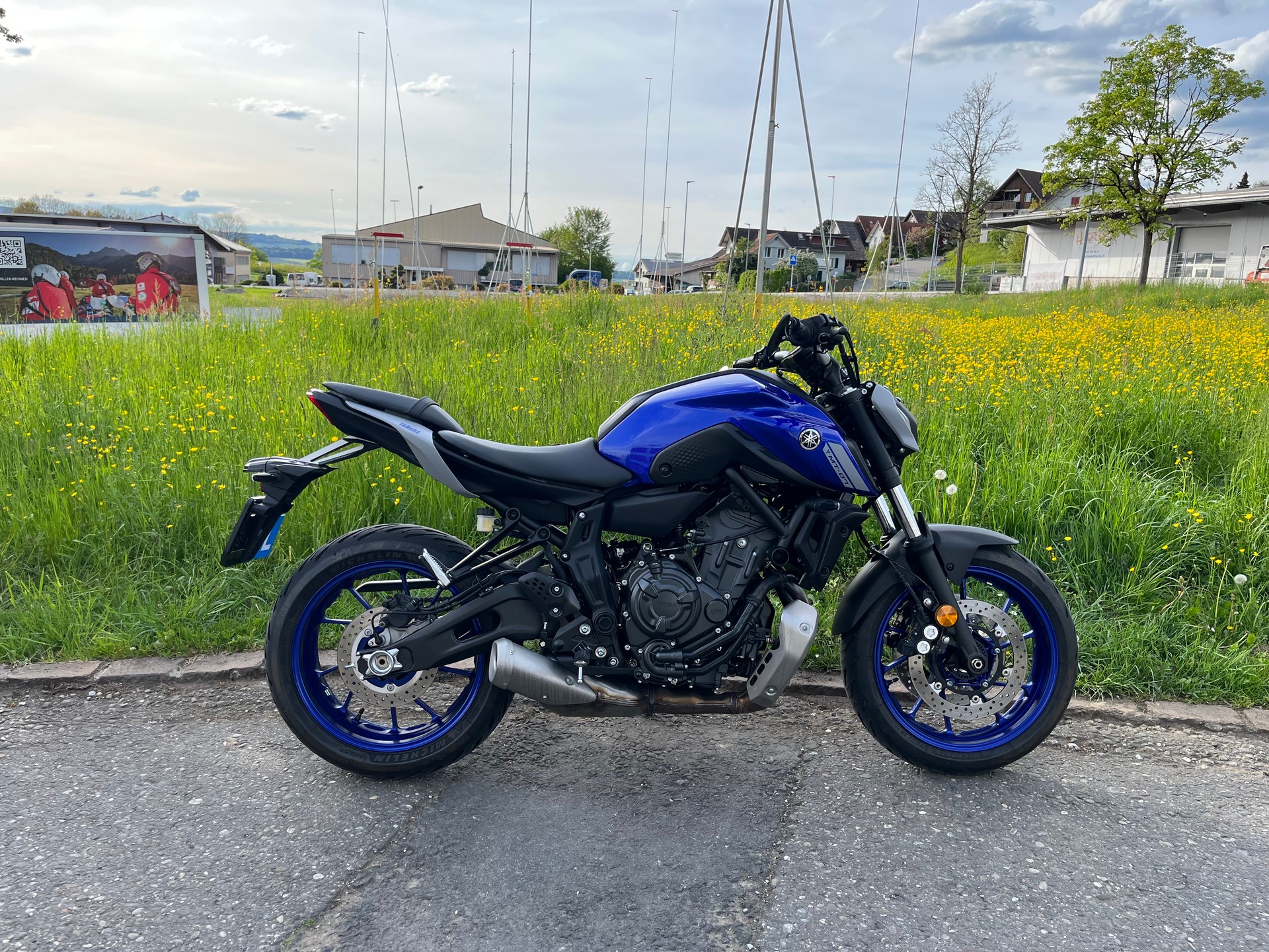 YAMAHA MT-07