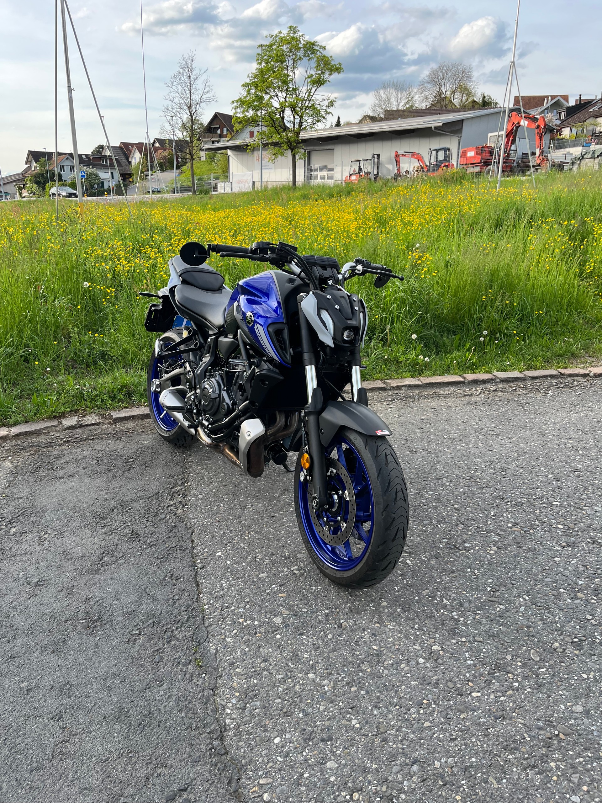 YAMAHA MT-07-showroom-element-3