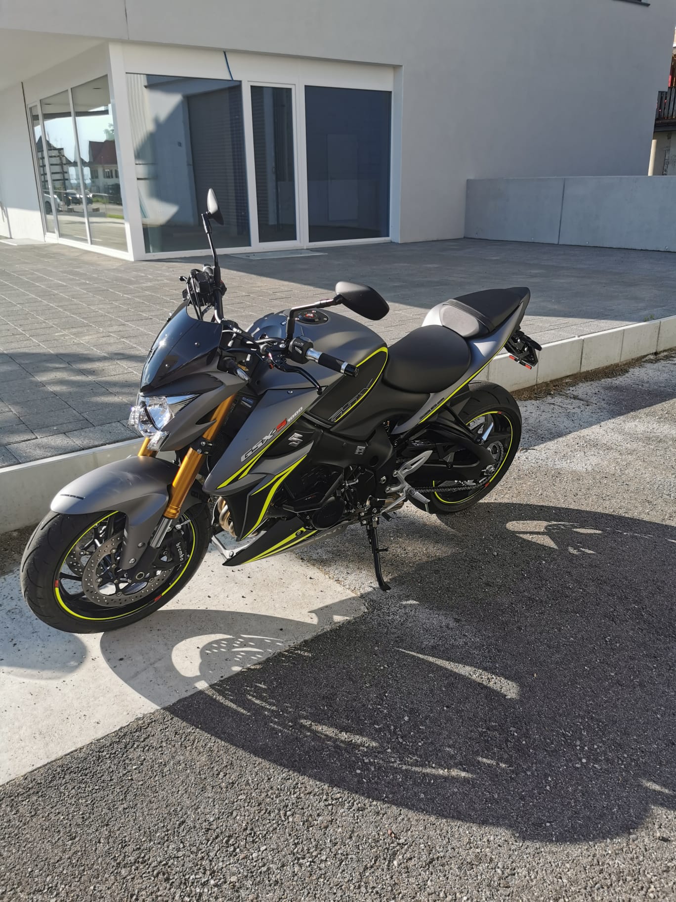 SUZUKI GSX-S 1000-image-0