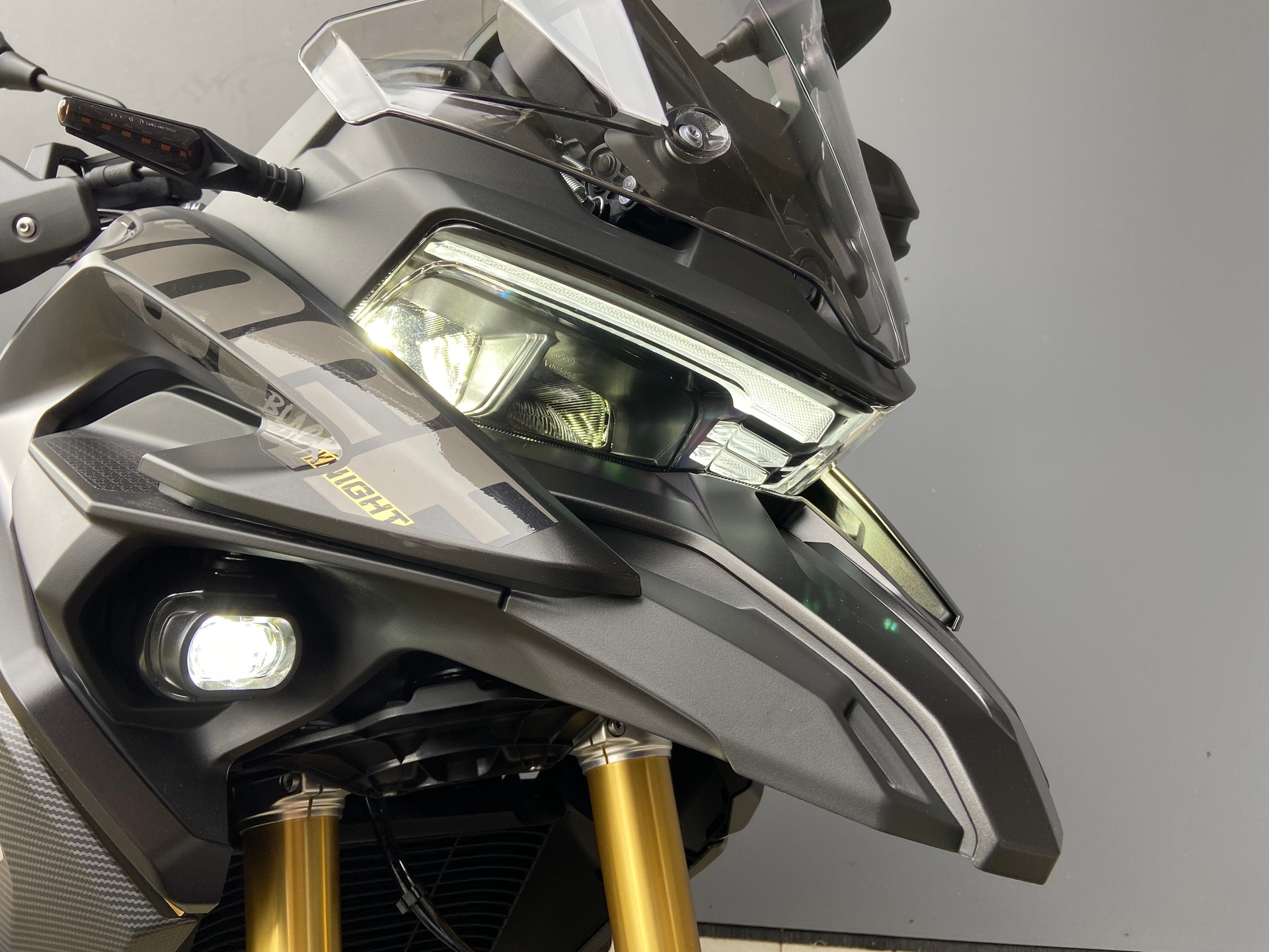VOGE 525 DSX Black Knight-image-4