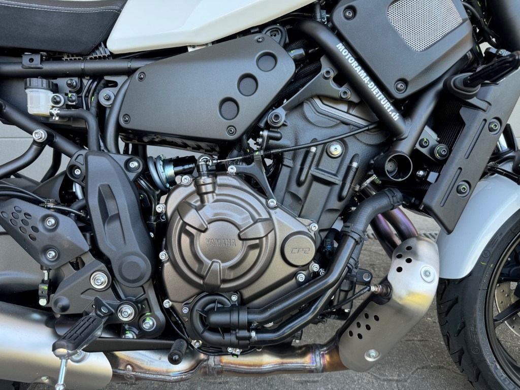 YAMAHA XSR 700-image-7