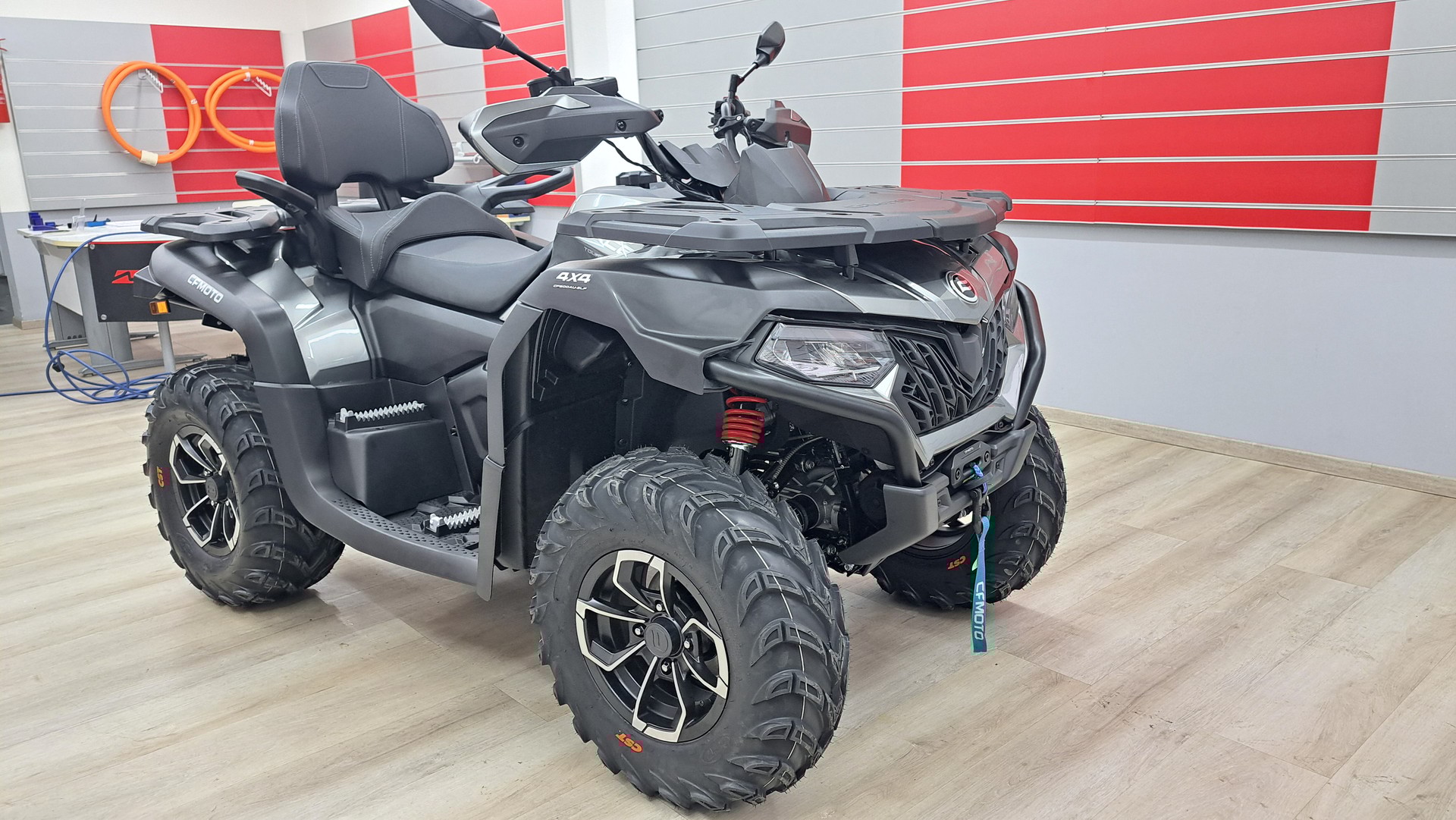 CF MOTO C Force 625 DLXEPS 4x4-image-0