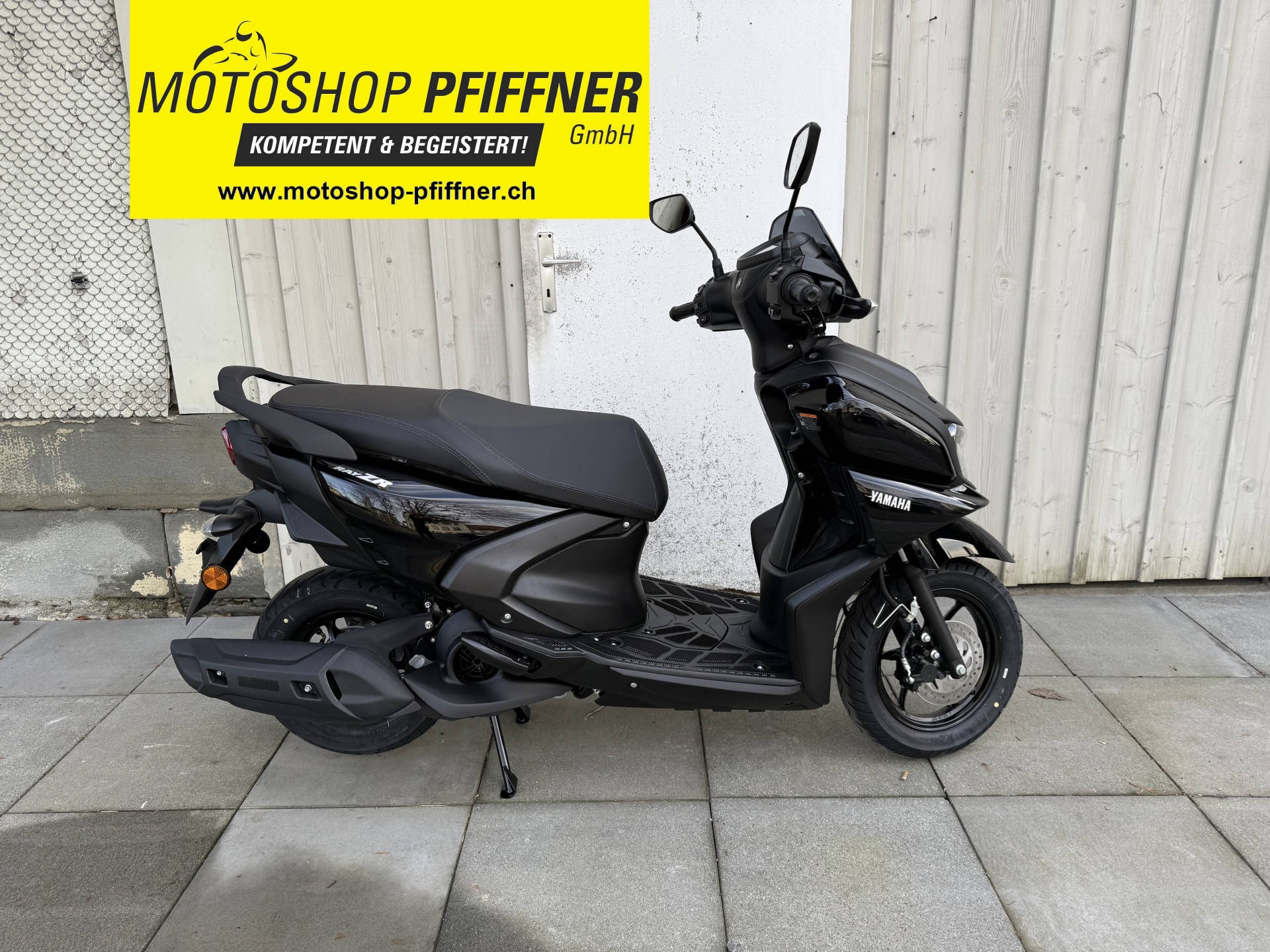 YAMAHA RayZR 125