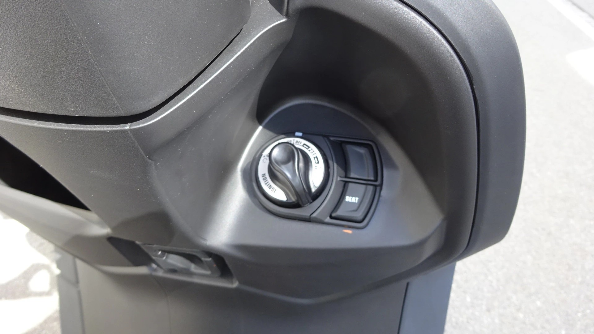 YAMAHA Neo's EV-image-2