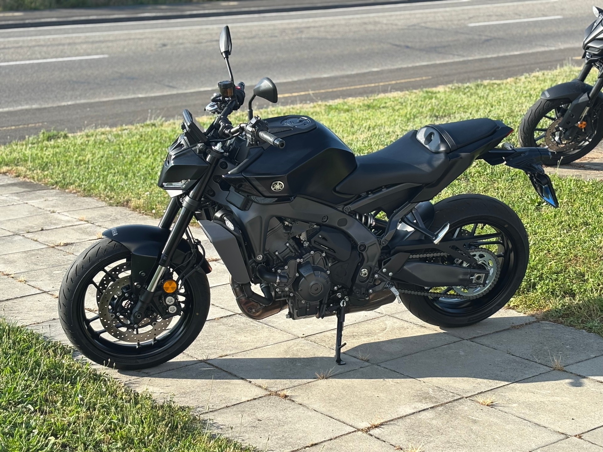 YAMAHA MT-09 Y-AMT-image-6
