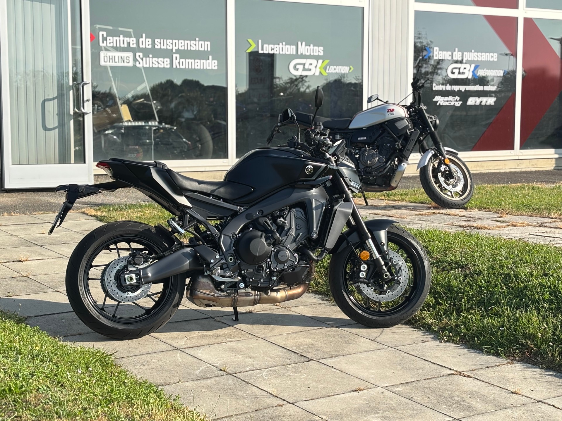 YAMAHA MT-09 Y-AMT-image-1