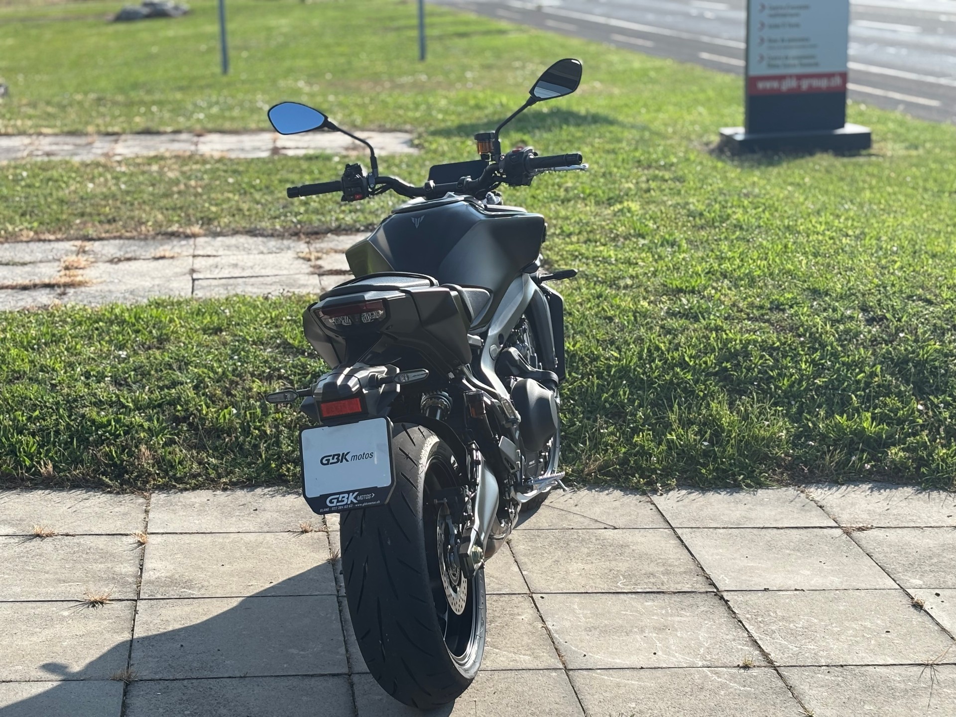 YAMAHA MT-09 Y-AMT-image-3