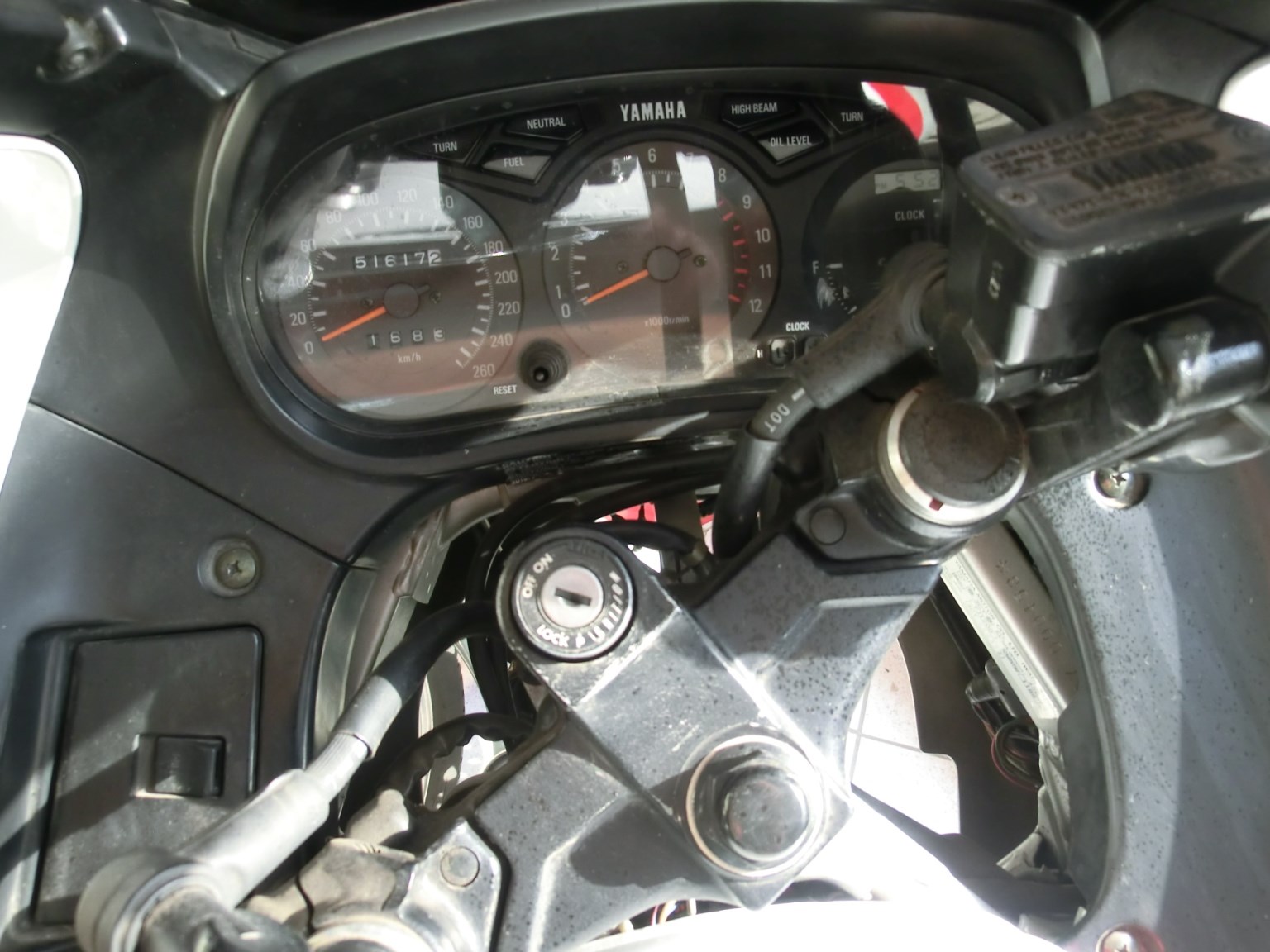 YAMAHA FJ 1200-image-1