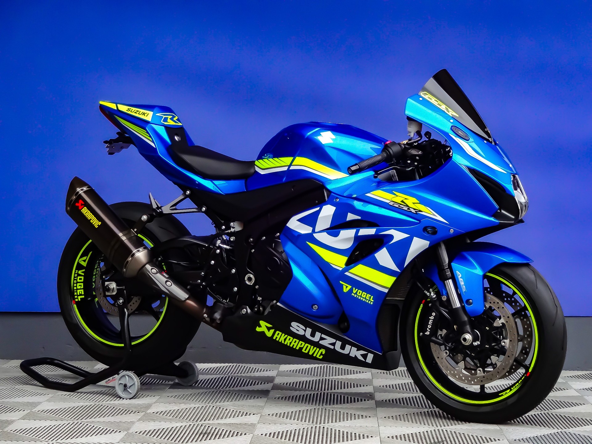 SUZUKI GSX-R 1000 ABS L7-showroom-element-1