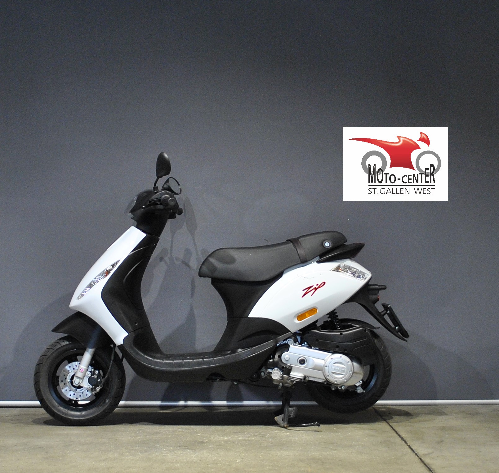 PIAGGIO Zip 50 4-T (45km/h)-showroom-element-2