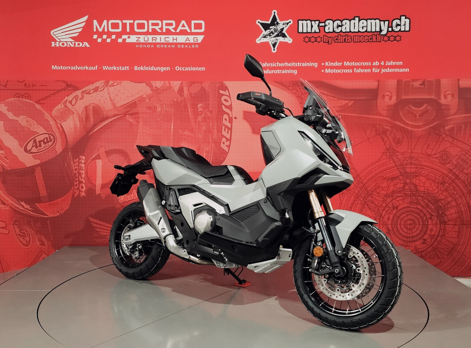 HONDA X-ADV 750 **Neufahrzeug**-showroom-element-2