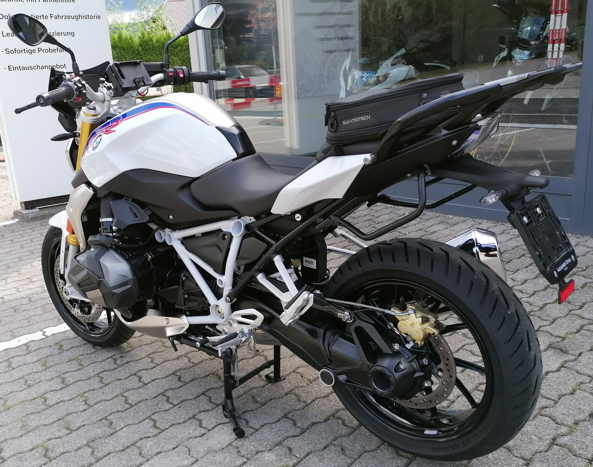 BMW R 1250 R Sport-image-8