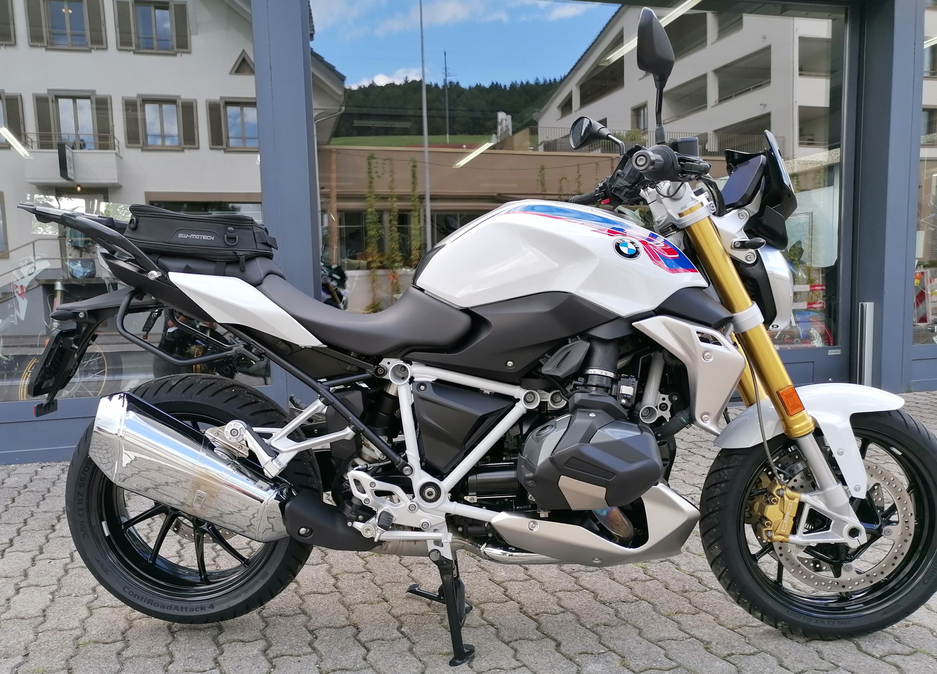 BMW R 1250 R Sport-image-3