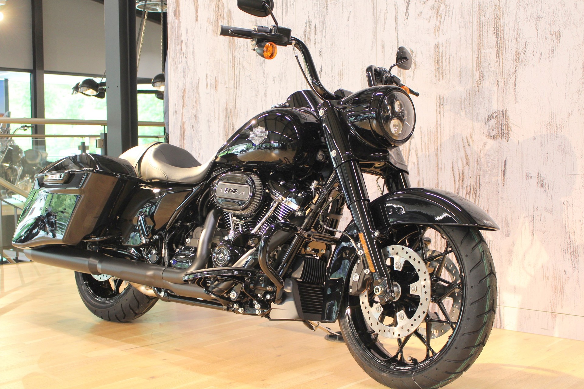 HARLEY-DAVIDSON FLHRXS Road King Special 114-showroom-element-2