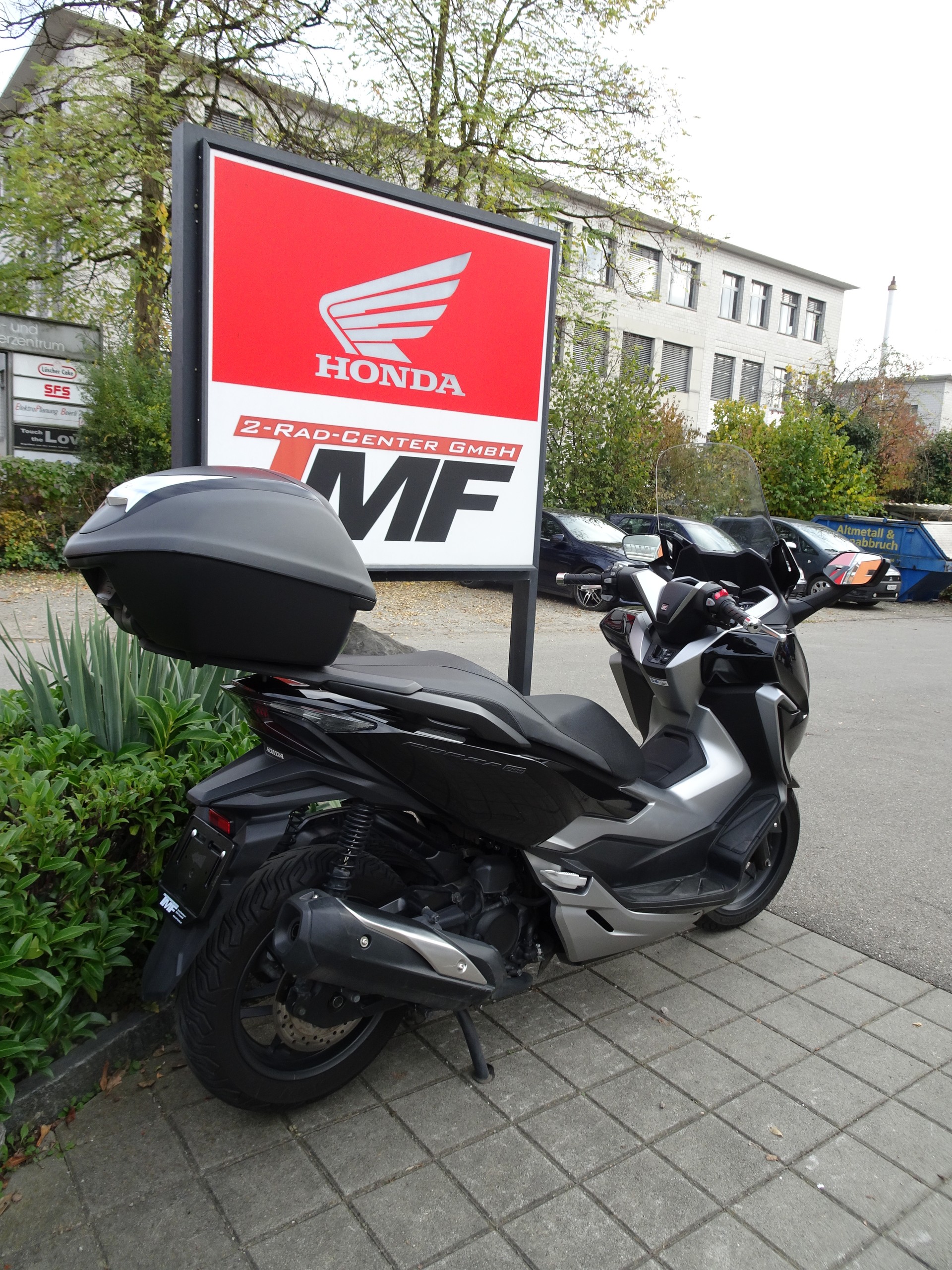 HONDA NSS 300 Forza ABS-image-2