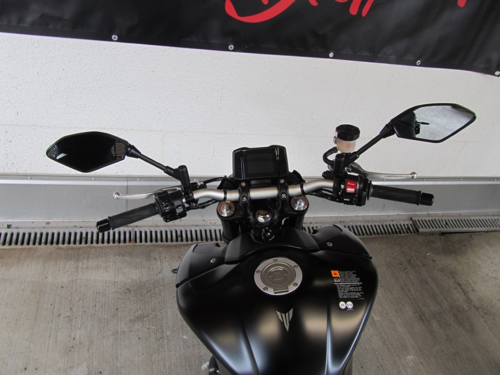 YAMAHA MT-09 A-image-6