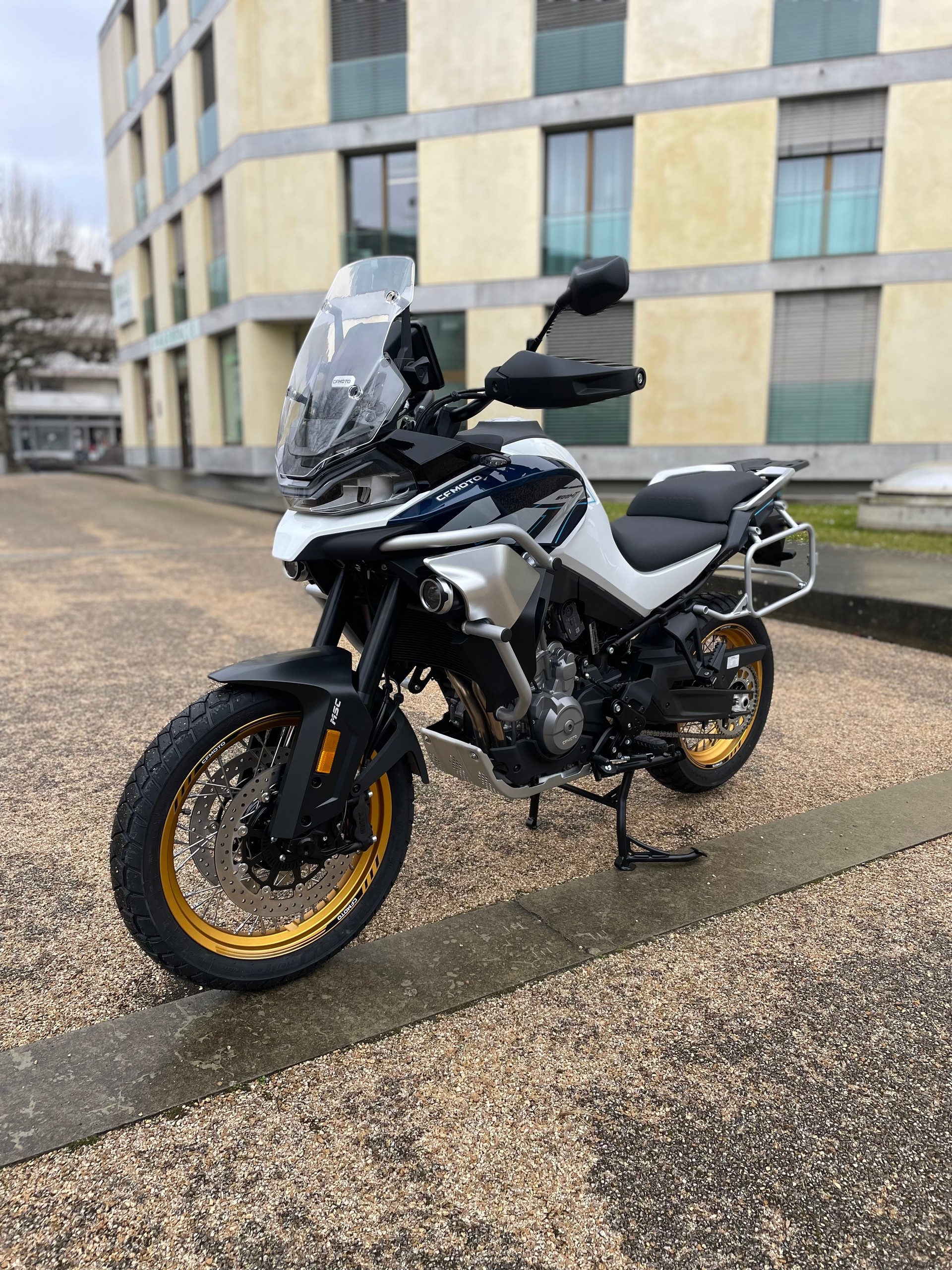 CF MOTO 800 MT Explorer