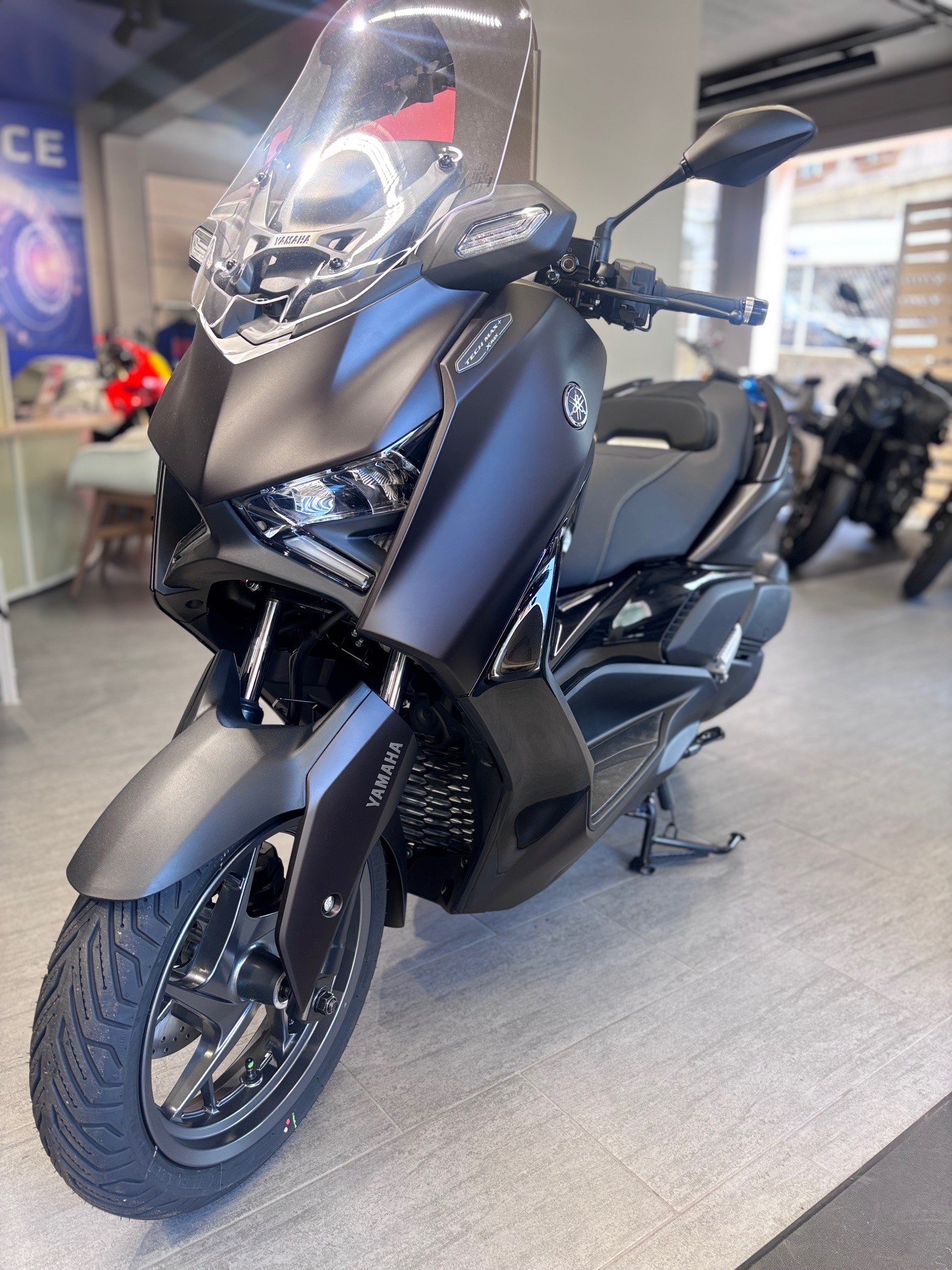 YAMAHA techmax 300 +