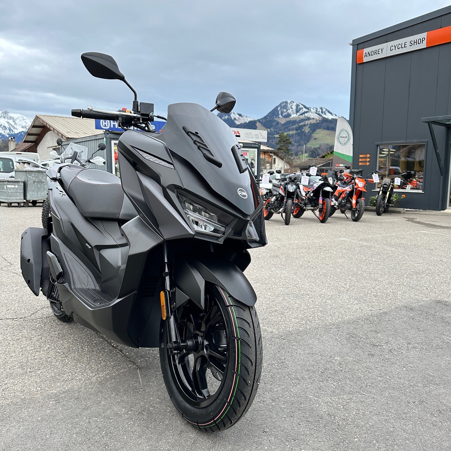 SYM Jet X 125-showroom-element-2