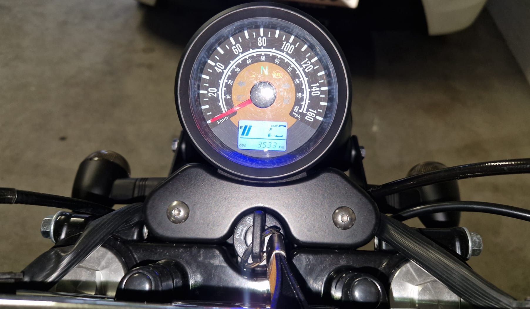 MASH 250 Two Fifty ABS-showroom-element-3