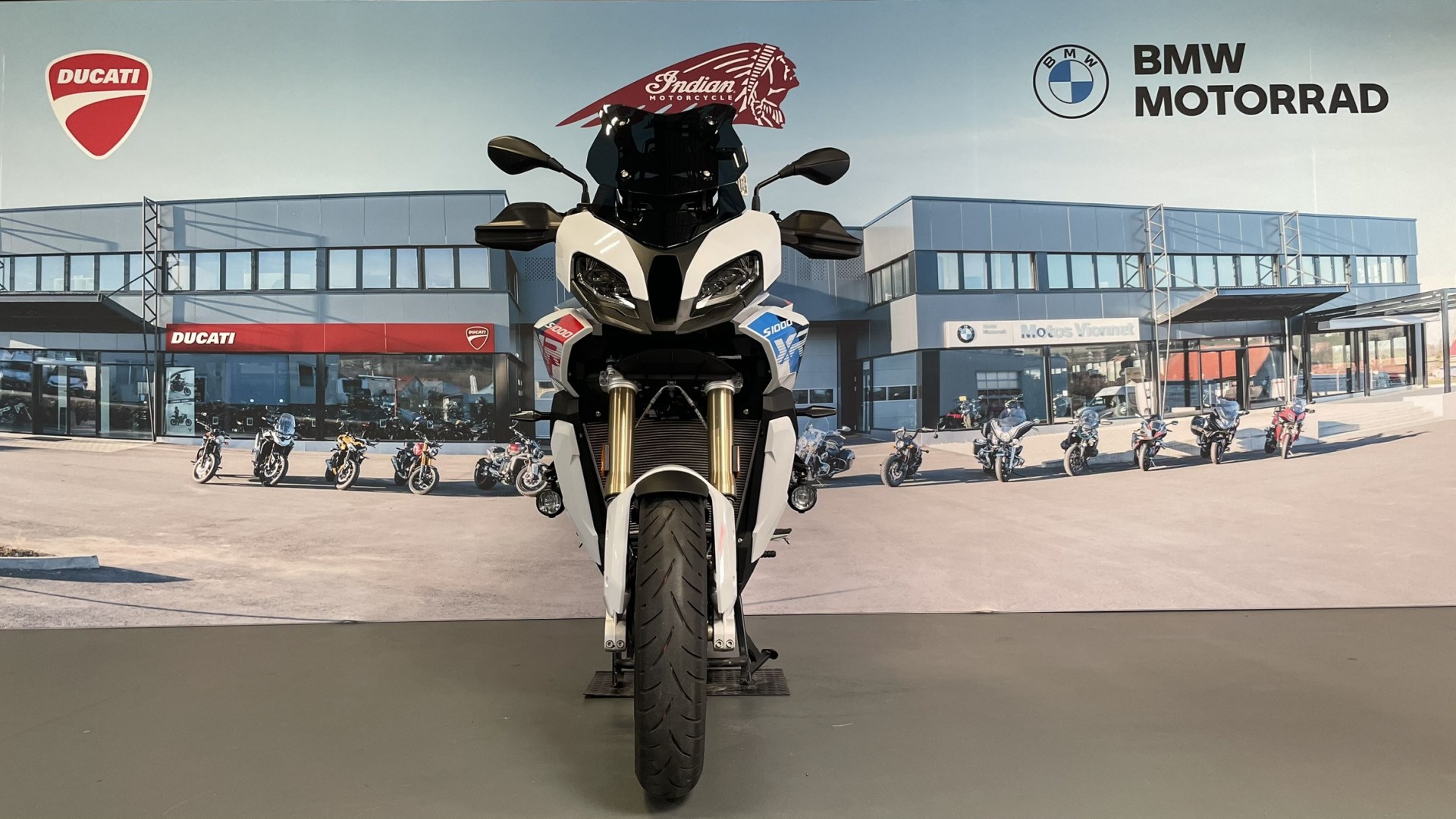 BMW S 1000 XR M Garantie constructeur jusqu'au 31.03.2026-showroom-element-1
