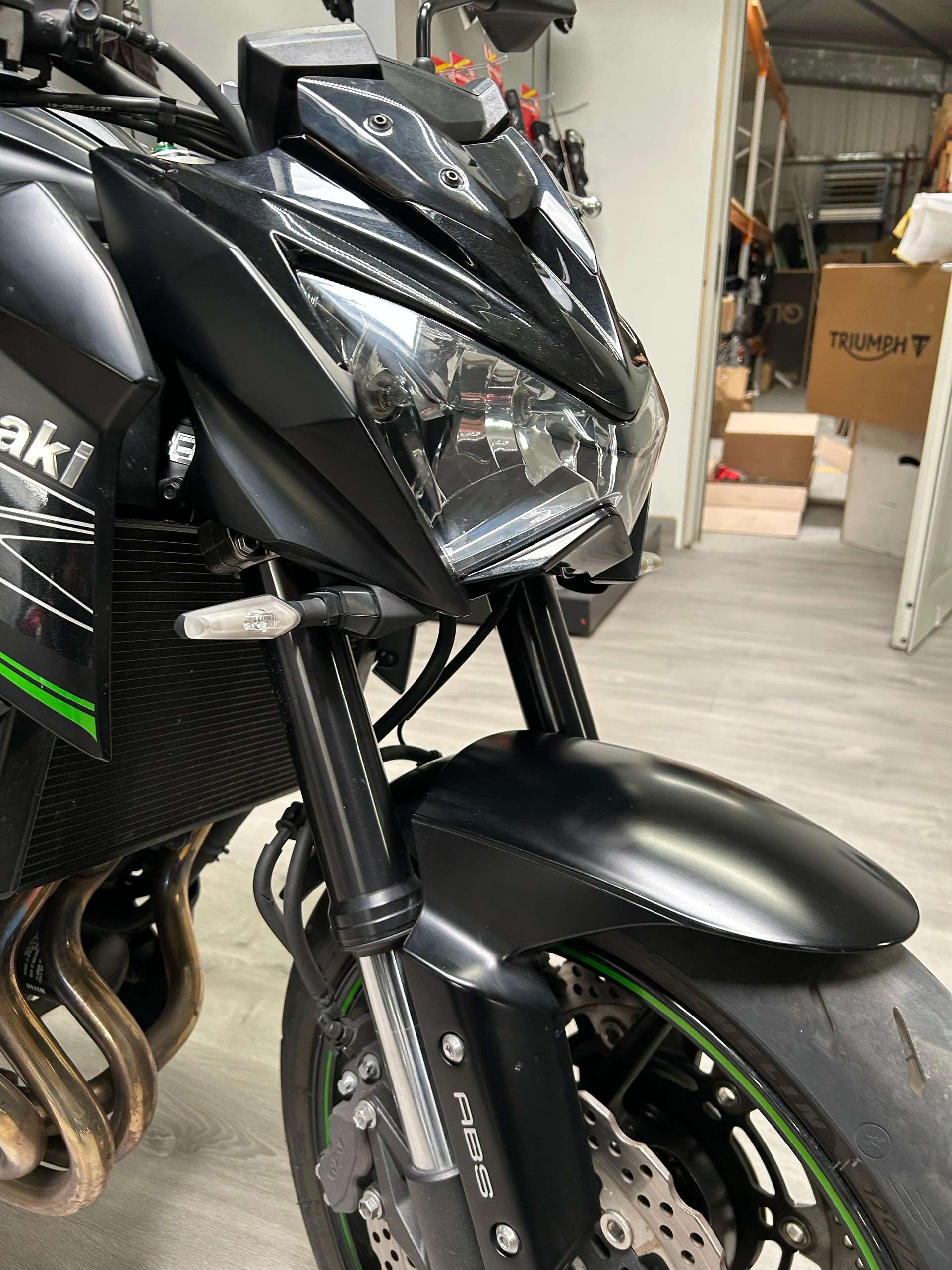 KAWASAKI Z 800 e version ABS-showroom-element-3