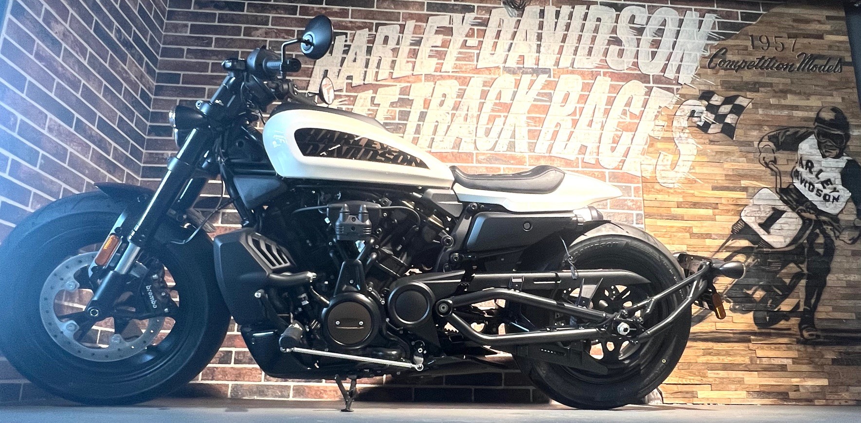 HARLEY-DAVIDSON RH 1250 Sportster S-showroom-element-1