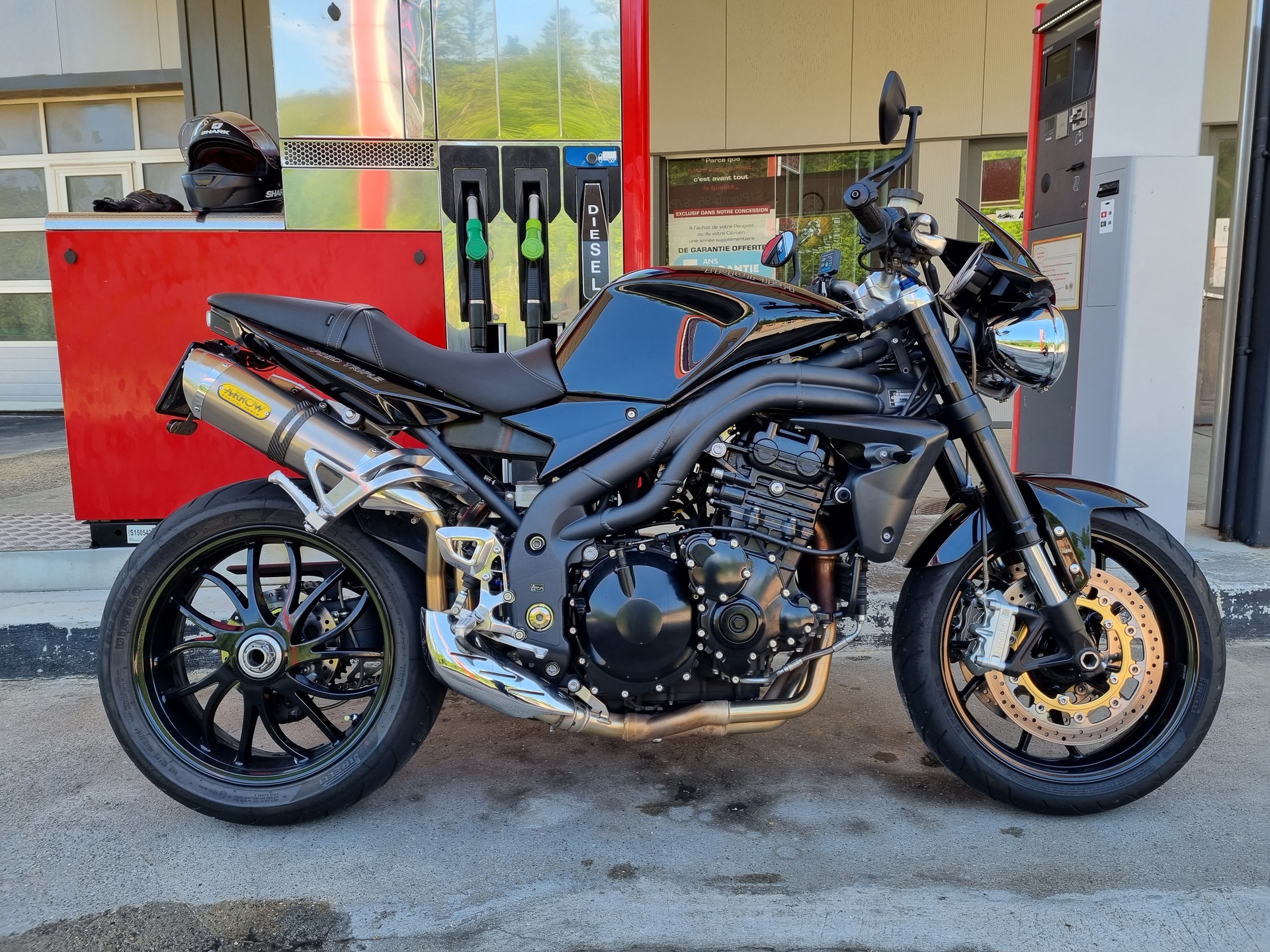 TRIUMPH Speed Triple 1050