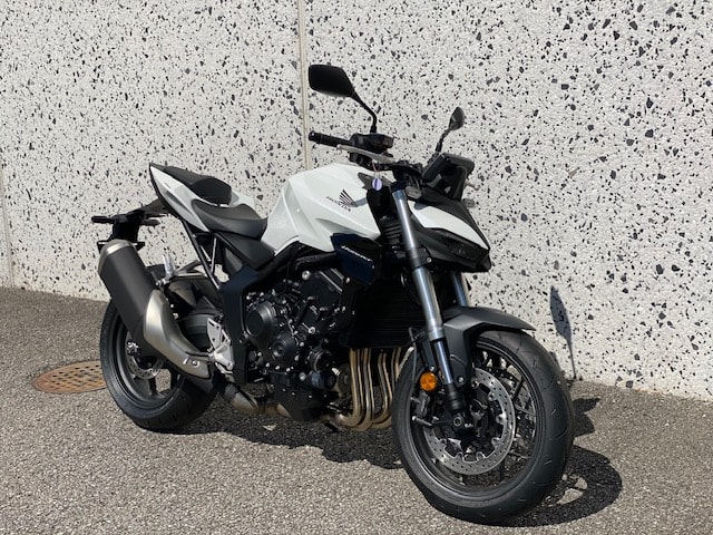 HONDA CB 1000 Hornet-image-1