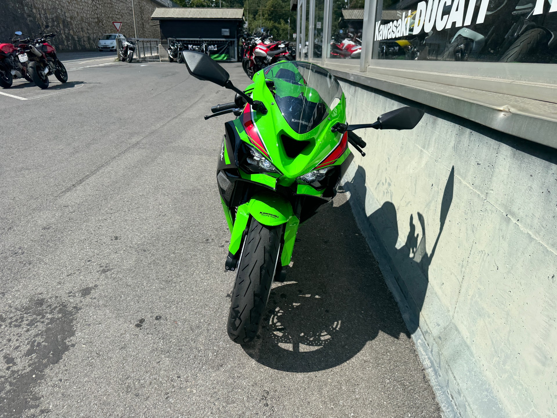 KAWASAKI Ninja ZX-6R Performance-showroom-element-2