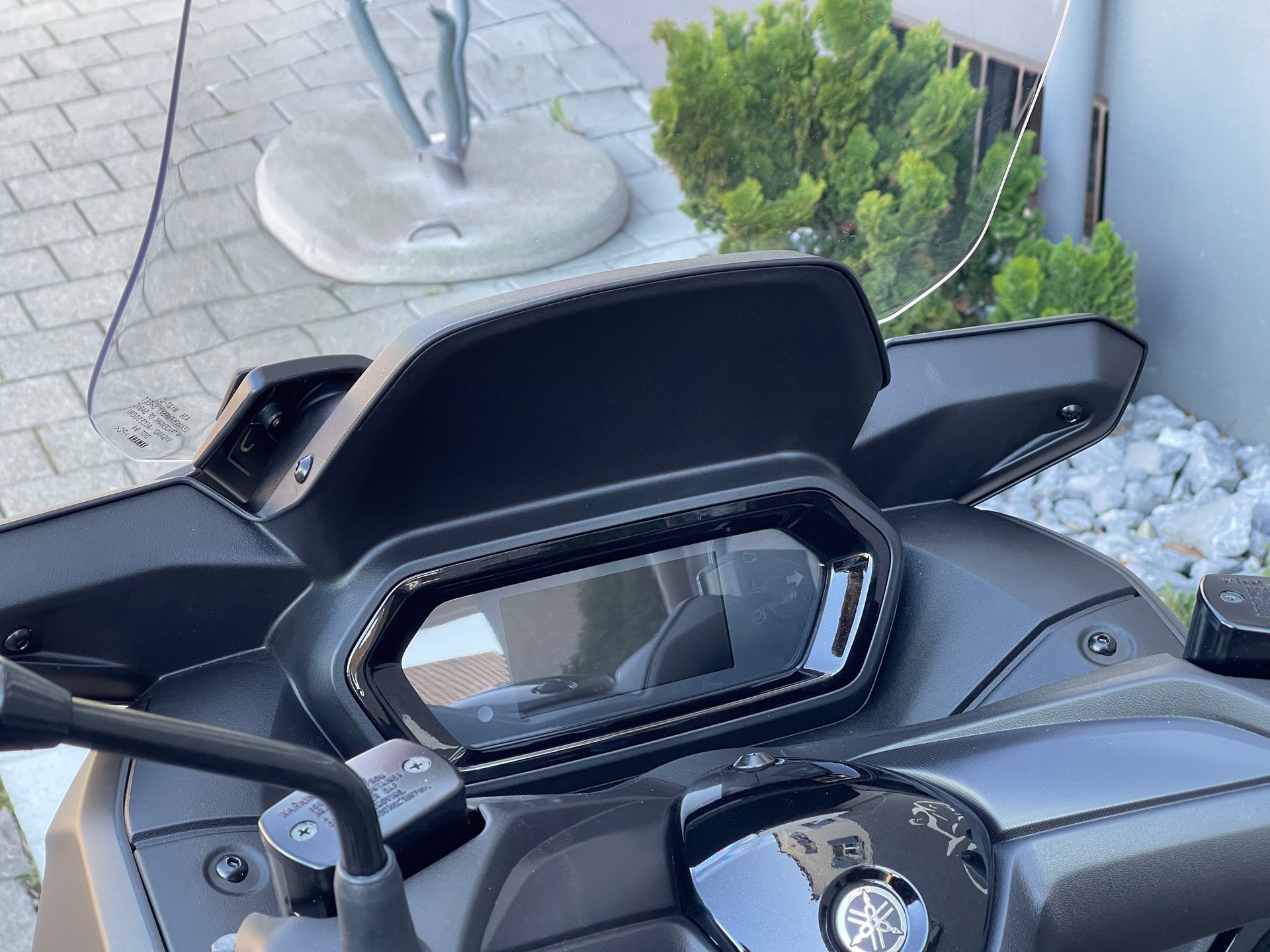 YAMAHA X-Max 300-showroom-element-3