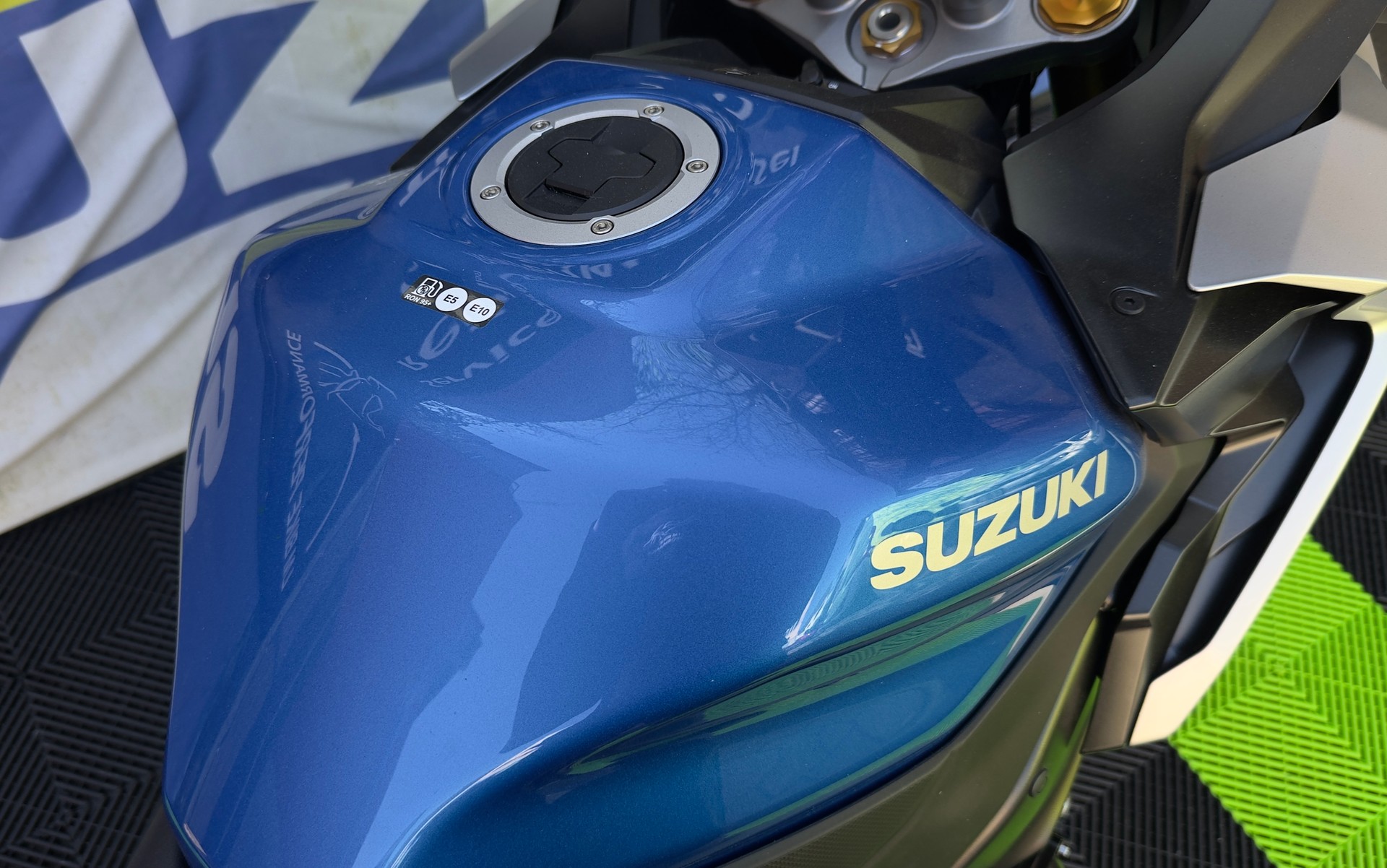 SUZUKI GSX-S 1000 GX-image-11