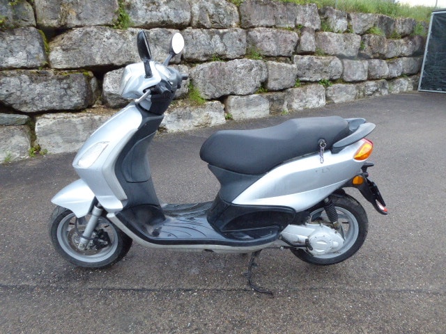 PIAGGIO Fly 50-showroom-element-2