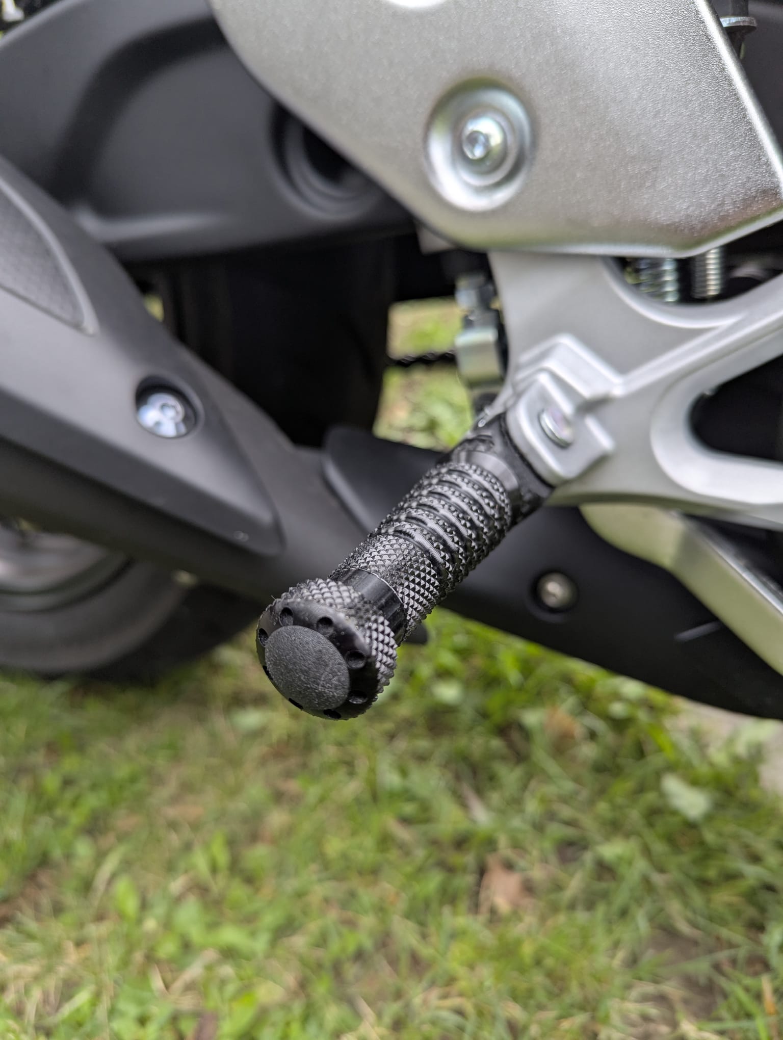 YAMAHA YZF-R3-image-5