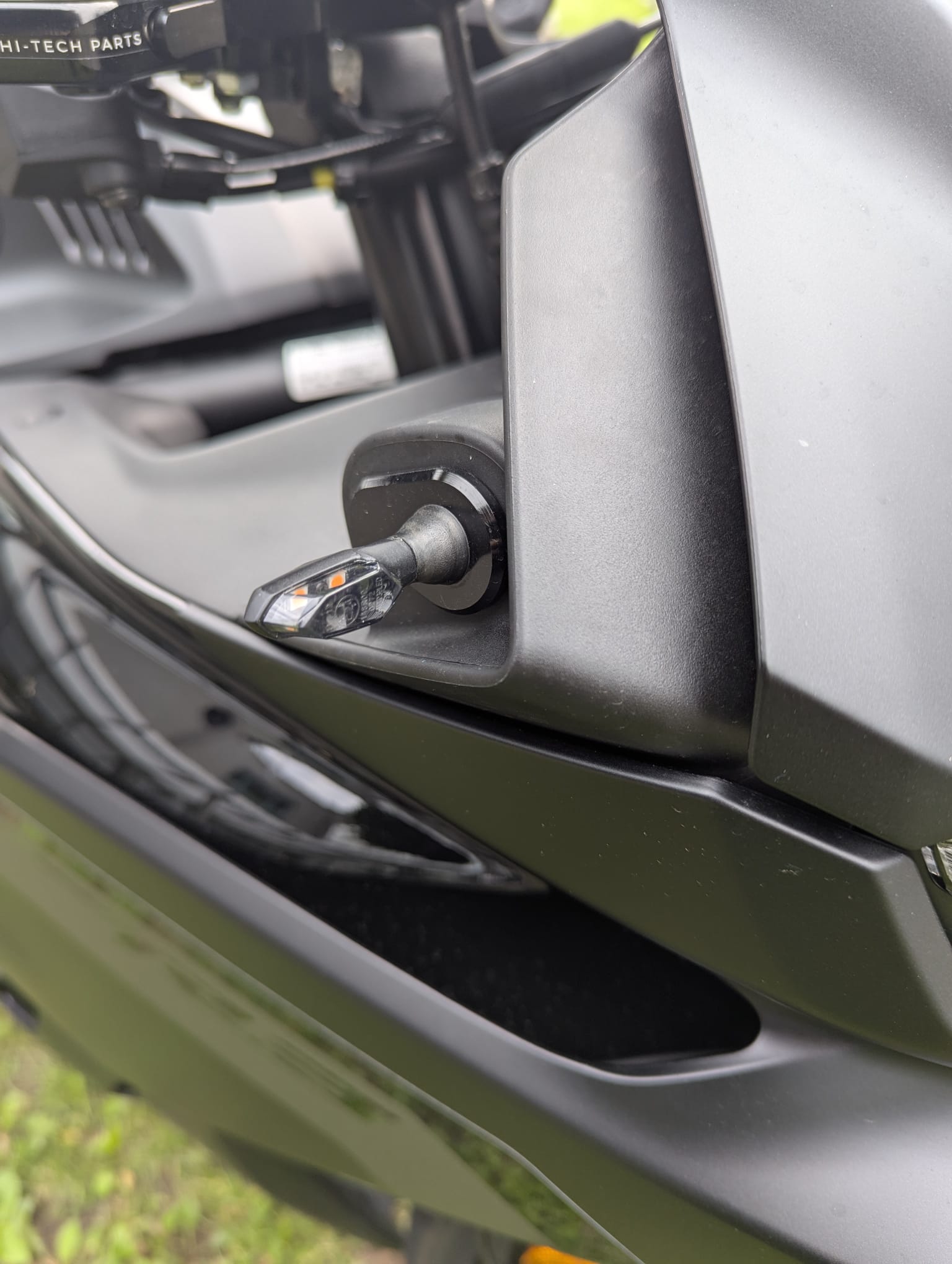 YAMAHA YZF-R3-image-6