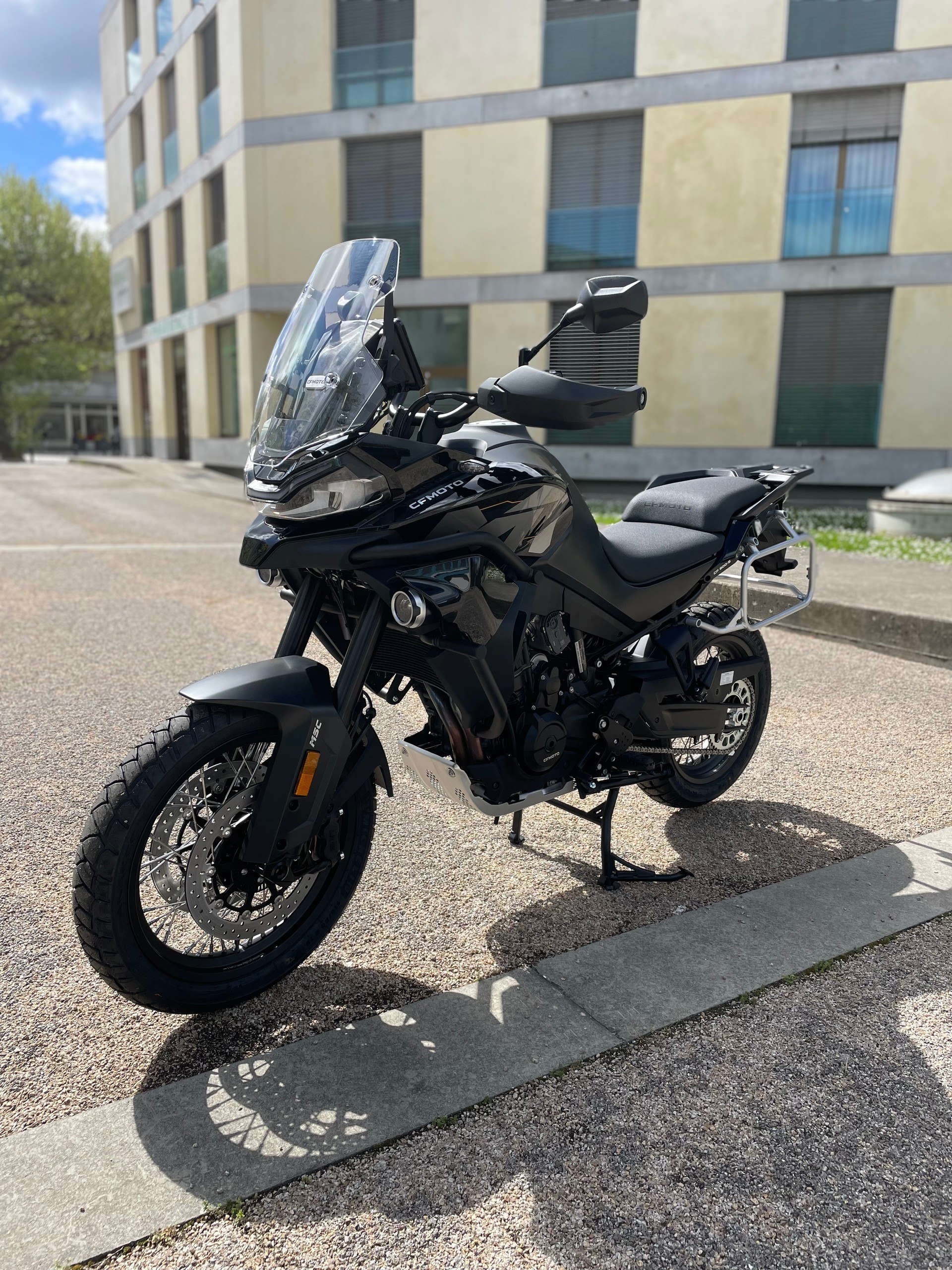 CF MOTO 800 MT Explorer