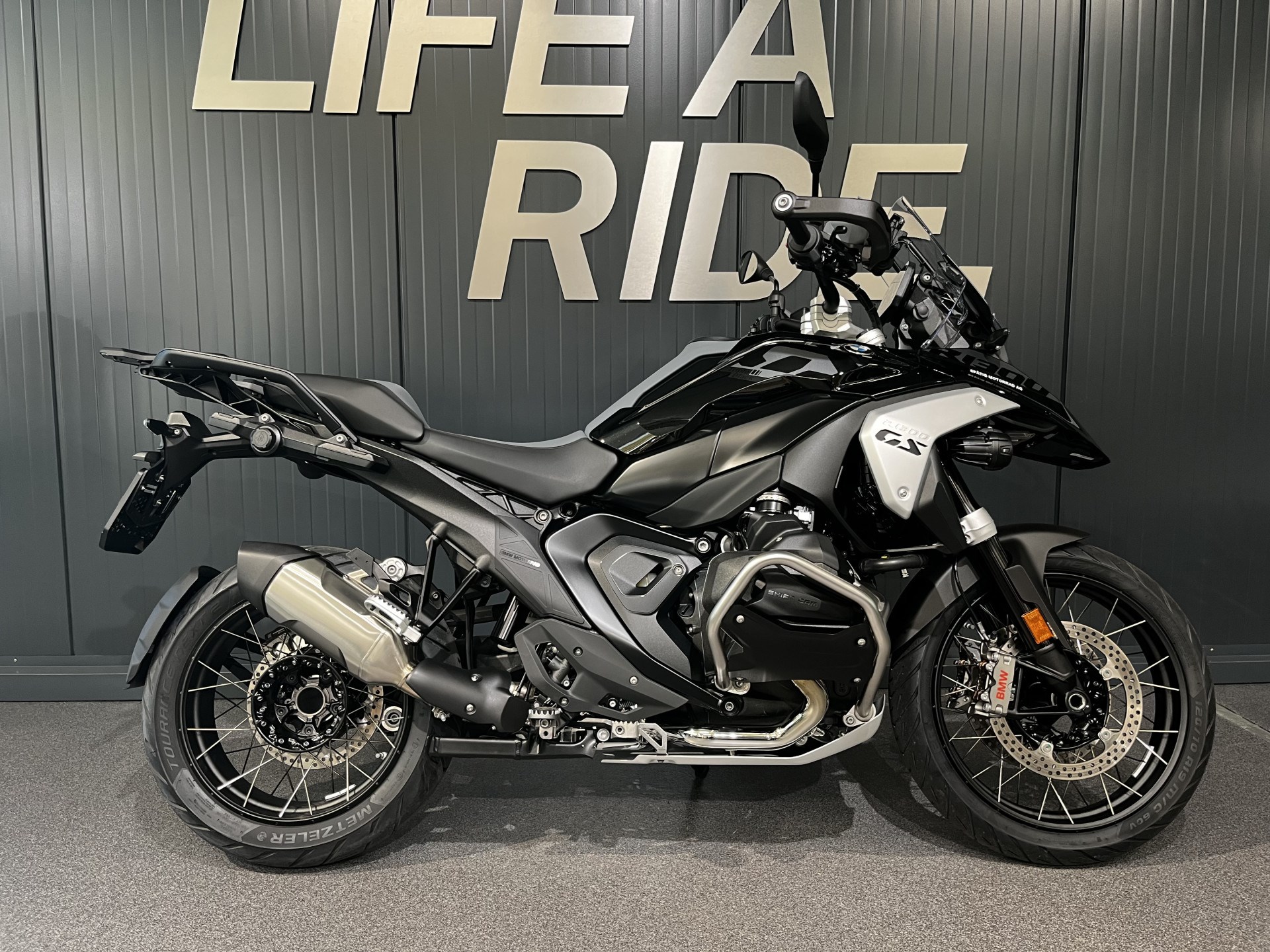 BMW R 1300 GS Triple Black - Inklusive Service-Paket 3 Jahre / 30'000km!-image-0
