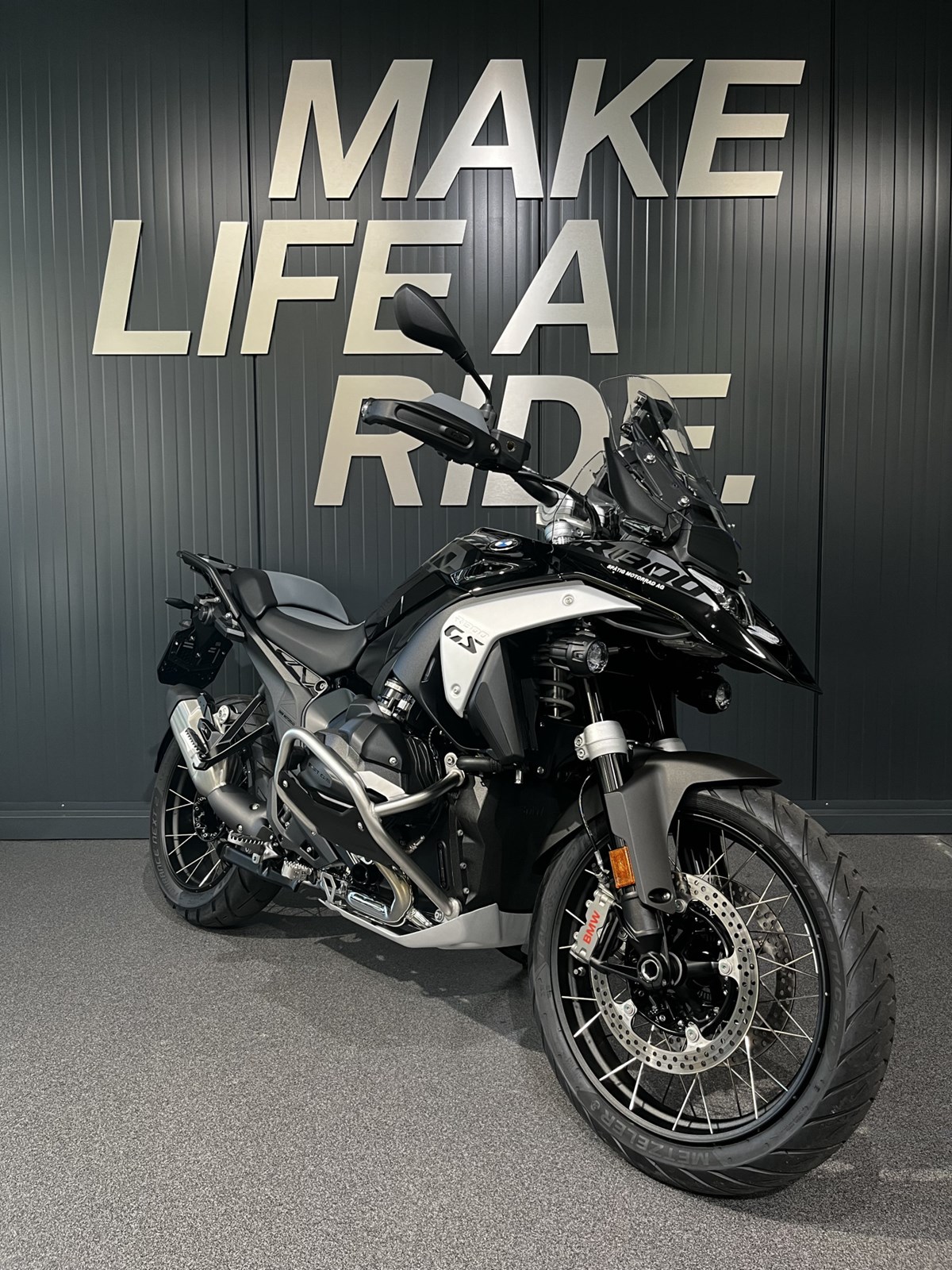 BMW R 1300 GS Triple Black - Inklusive Service-Paket 3 Jahre / 30'000km!-image-1