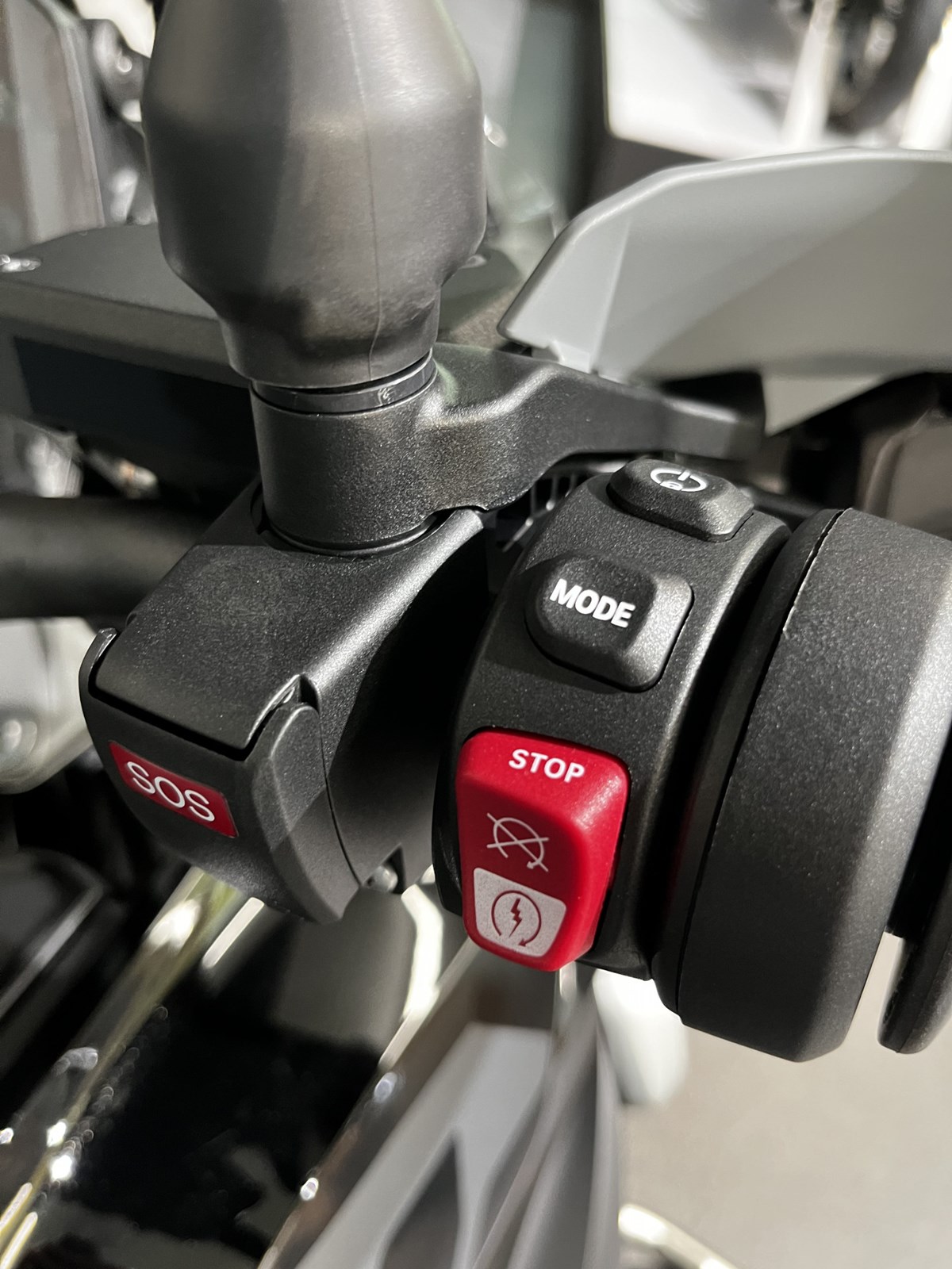 BMW R 1300 GS Triple Black - Inklusive Service-Paket 3 Jahre / 30'000km!-image-4
